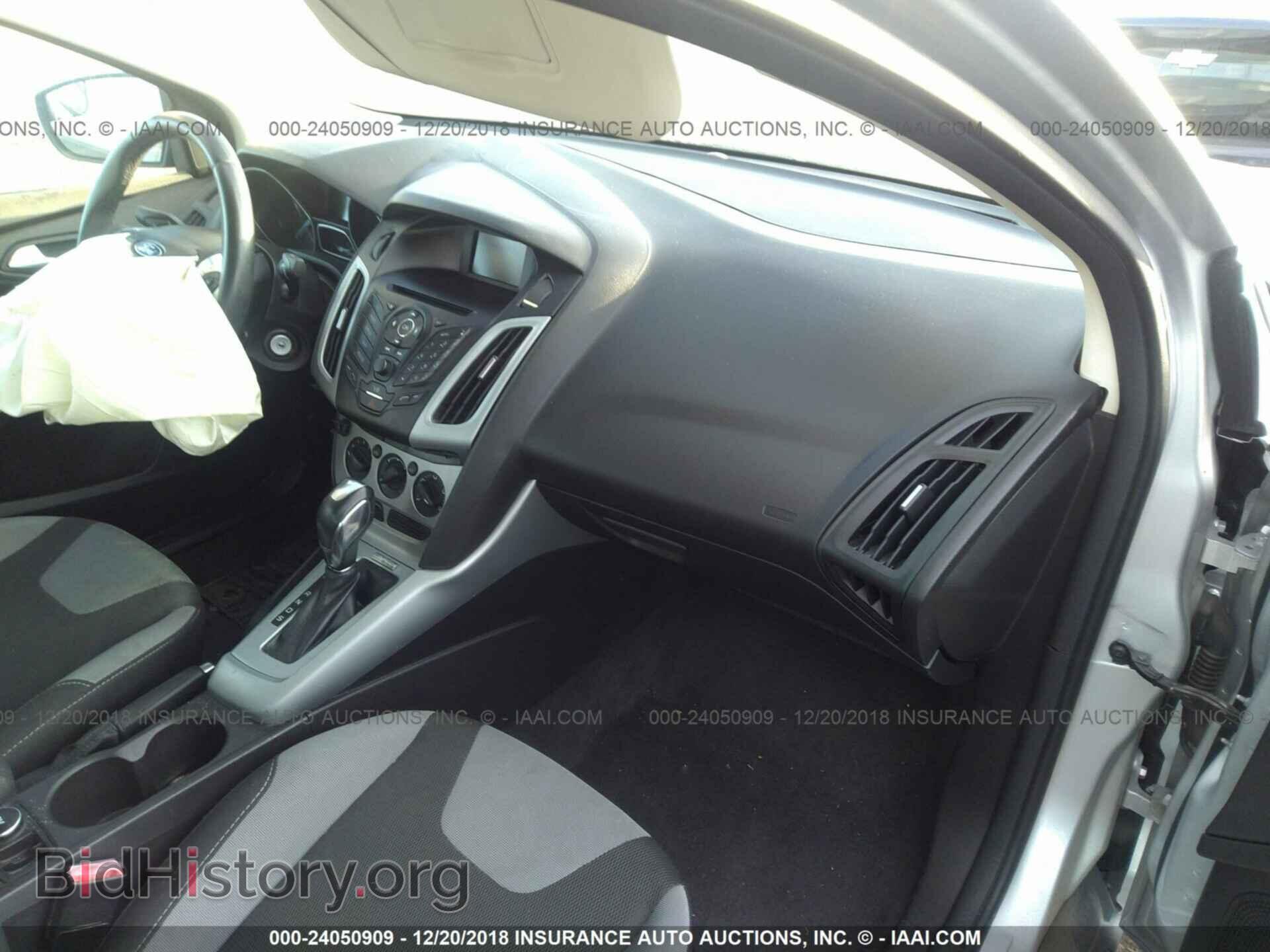 2012 Ford Focus - VIN: 1FAHP3F2XCL227908 - Photo 5