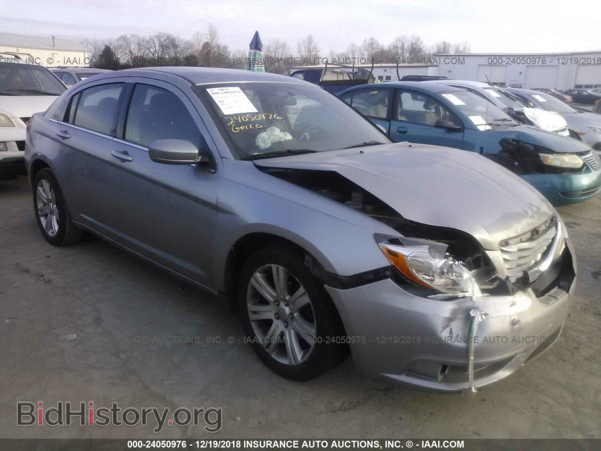 Photo 1C3CCBBB3DN705595 - CHRYSLER 200 2013
