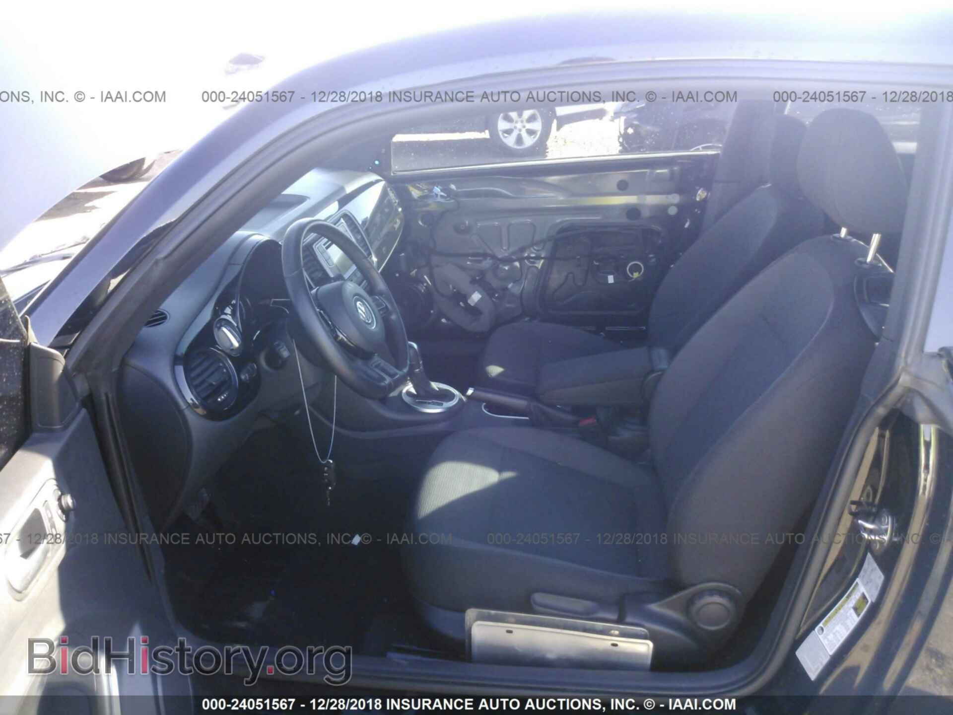 2016 VOLKSWAGEN BEETLE - VIN: 3VWF07AT2GM617710 - Фото 5