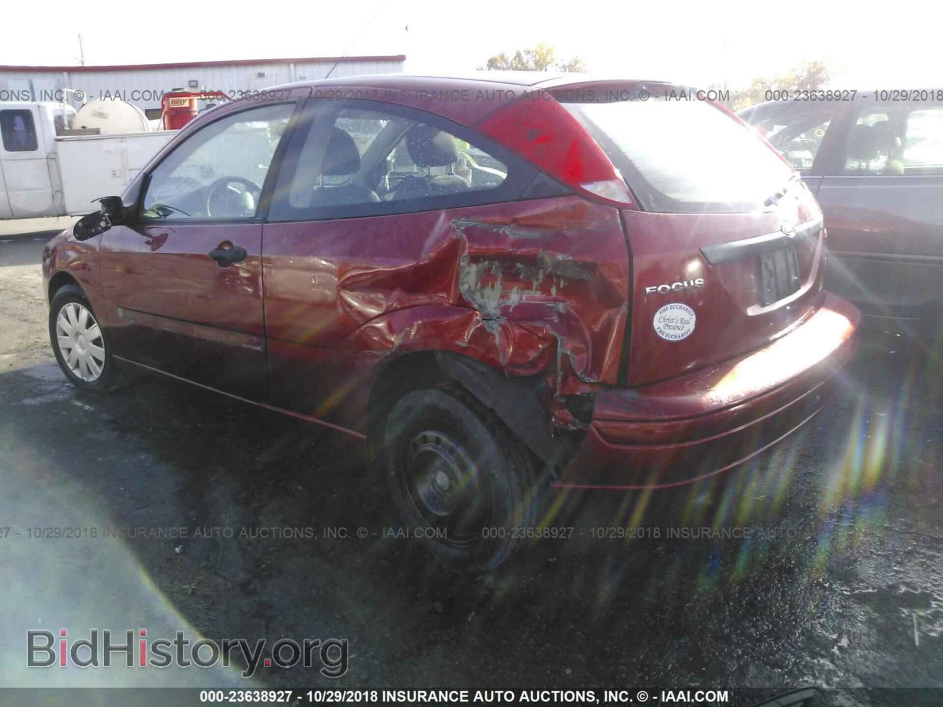 2005 FORD FOCUS - VIN: 3FAFP31N65R104250 - Фото 3