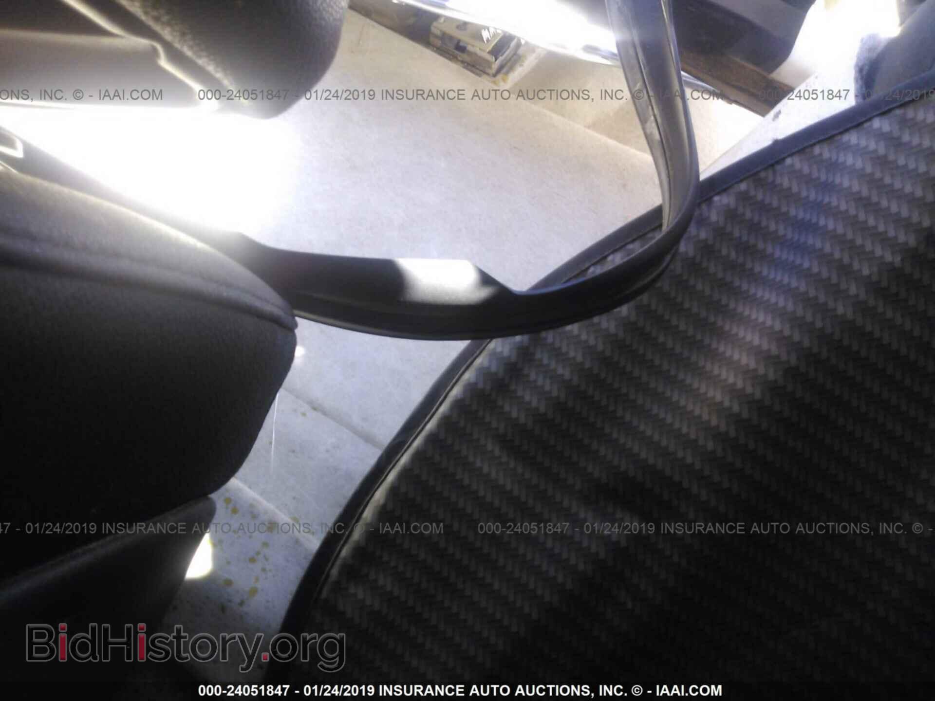 2008 BMW 528 - VIN: WBANU53568CT06240 - Фото 8