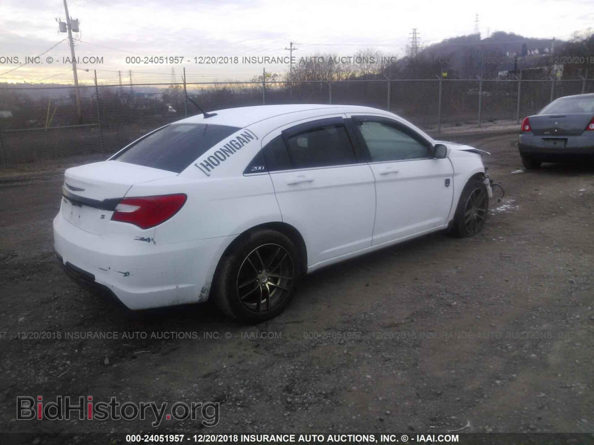 2012 CHRYSLER 200 - VIN: 1C3CCBHG5CN145838 - Фото 4