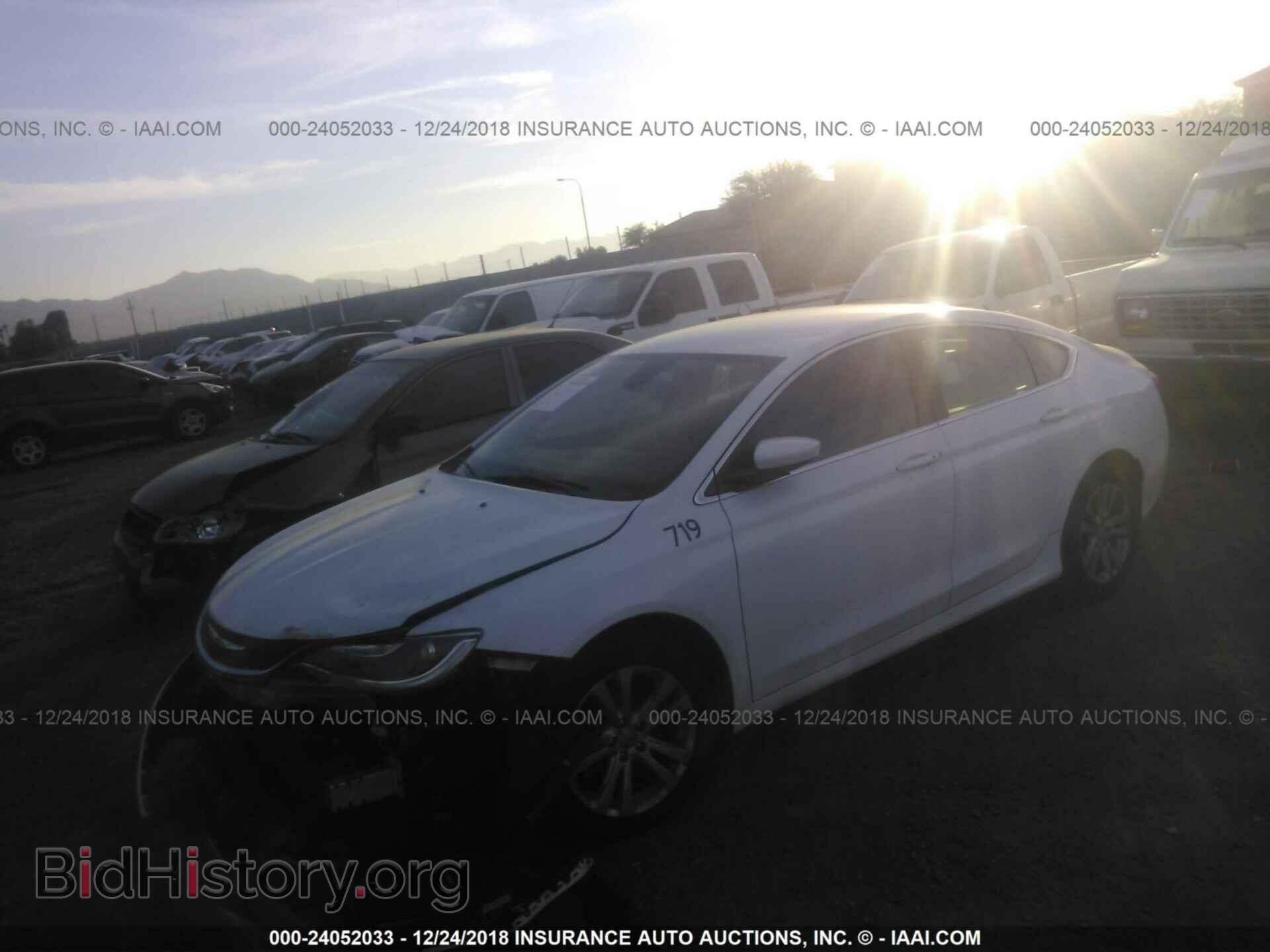 2015 CHRYSLER 200 - VIN: 1C3CCCAB8FN630905 - Photo 2