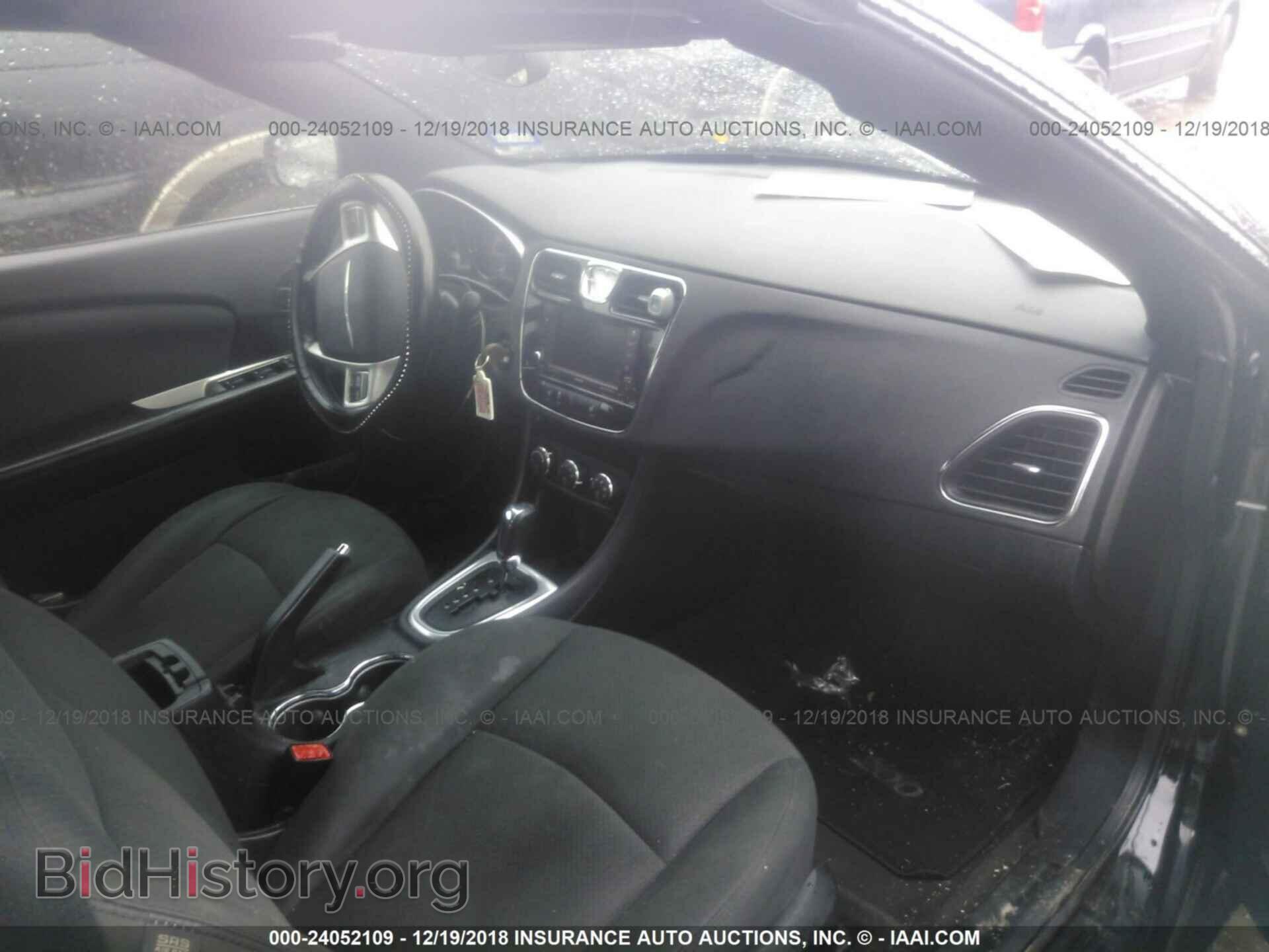 2011 Chrysler 200 - VIN: 1C3BC2EG7BN616161 - Фото 5