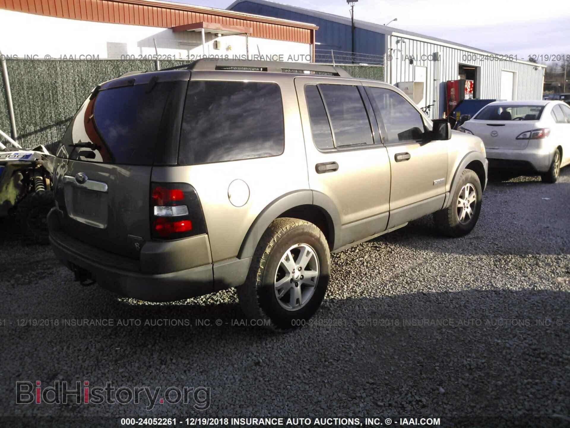 2006 FORD EXPLORER - VIN: 1FMEU73846UA43516 - Photo 4