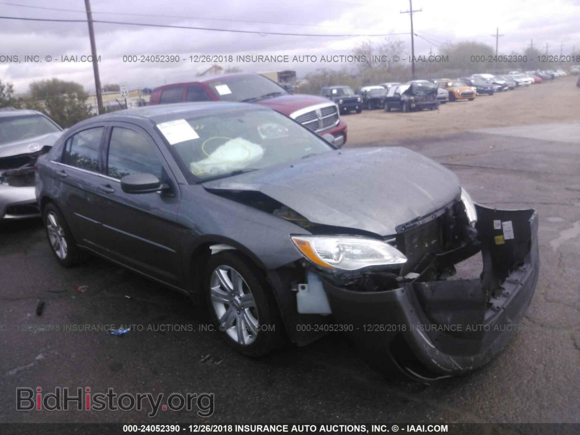 Фотография 1C3CCBAB7CN317396 - CHRYSLER 200 2012