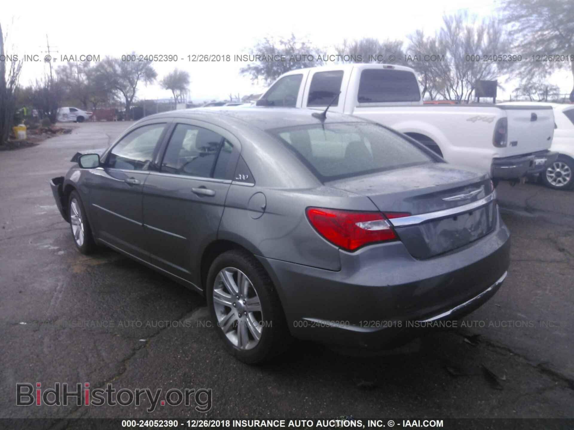 2012 CHRYSLER 200 - VIN: 1C3CCBAB7CN317396 - Photo 3