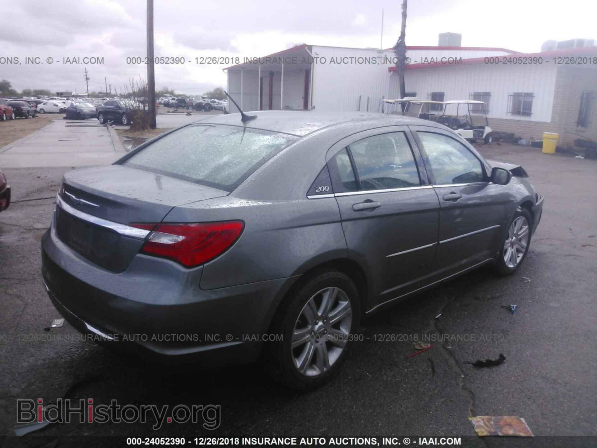 2012 CHRYSLER 200 - VIN: 1C3CCBAB7CN317396 - Photo 4