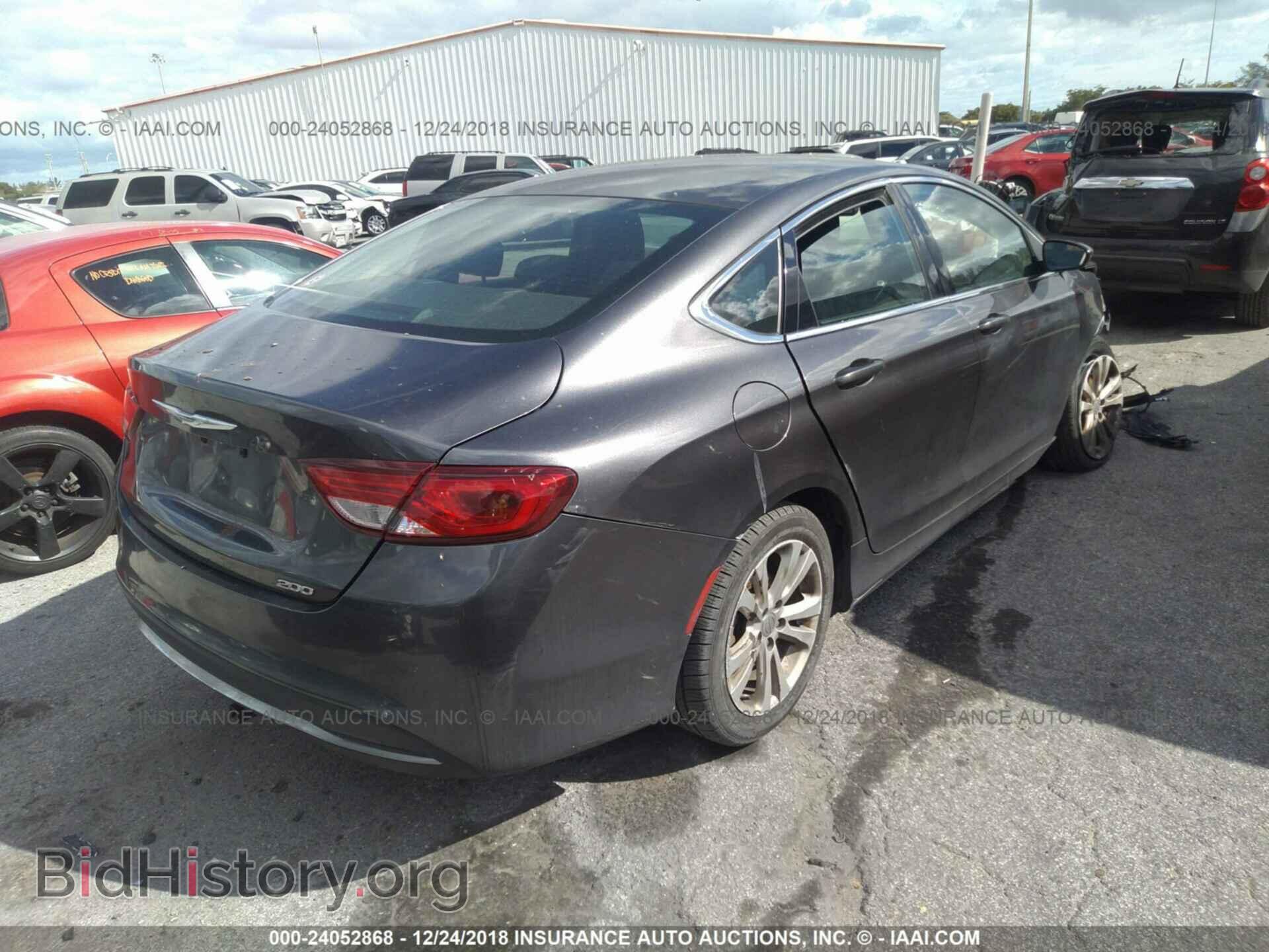 2015 CHRYSLER 200 - VIN: 1C3CCCAB3FN754631 - Photo 4