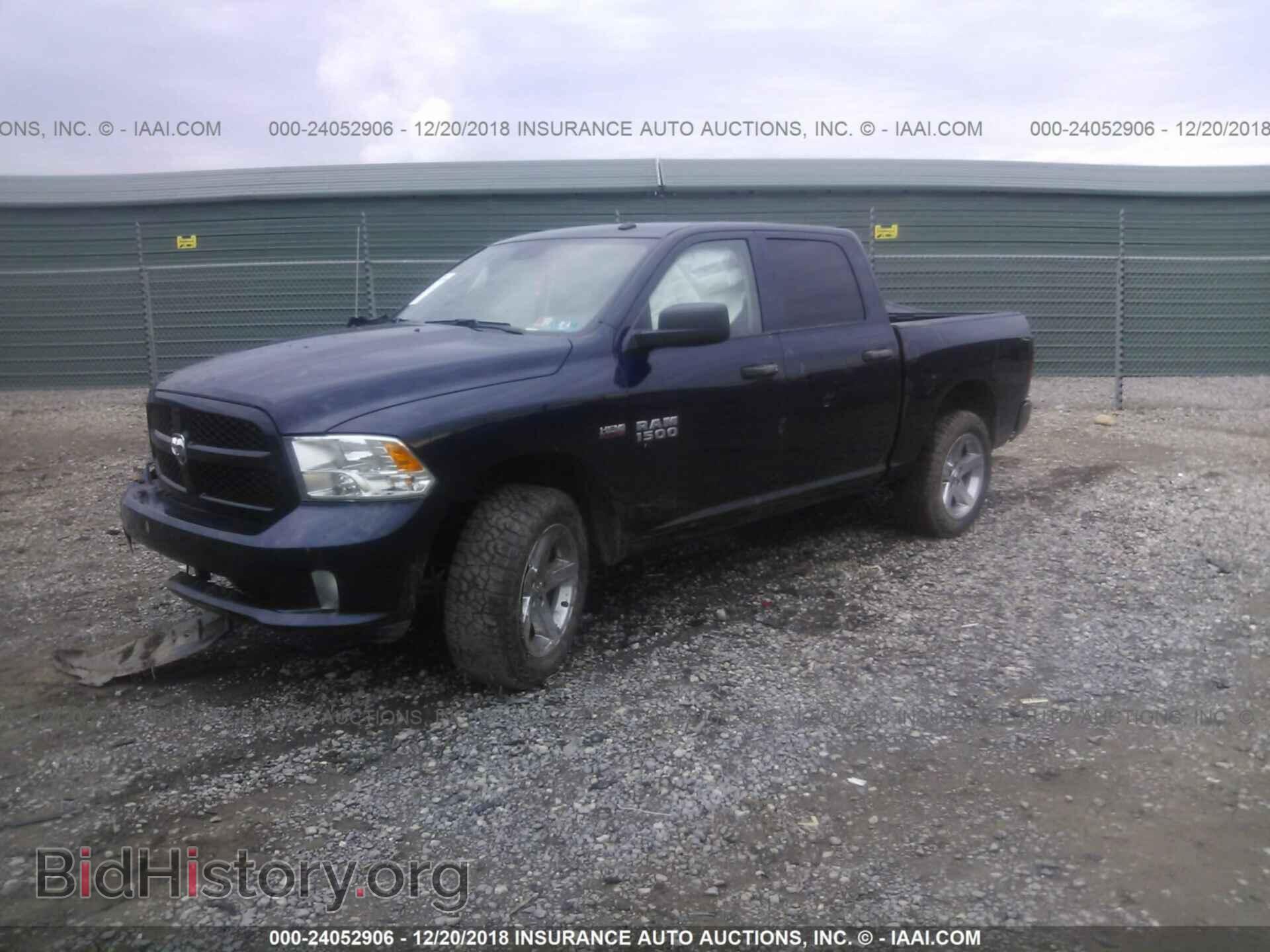 2017 RAM 1500 - VIN: 3C6RR7KT3HG796934 - Photo 2