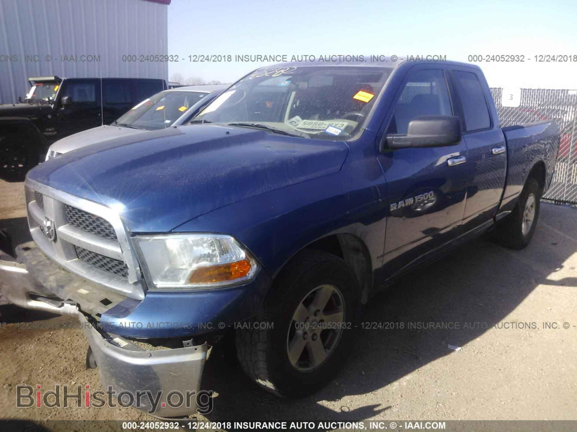 2011 DODGE RAM 1500 - VIN: 1D7RB1GP9BS703202 - Фото 2