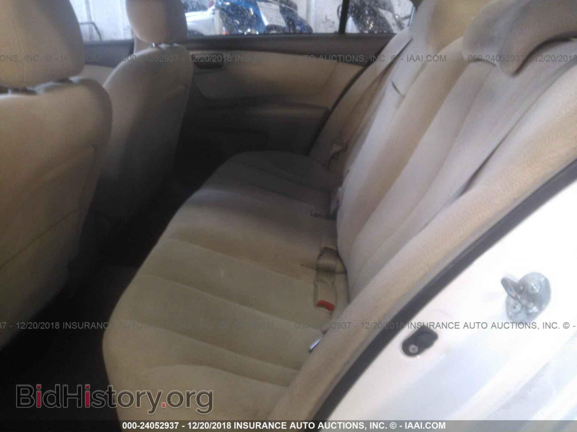 2008 KIA OPTIMA - VIN: KNAGE123385218863 - Фото 8