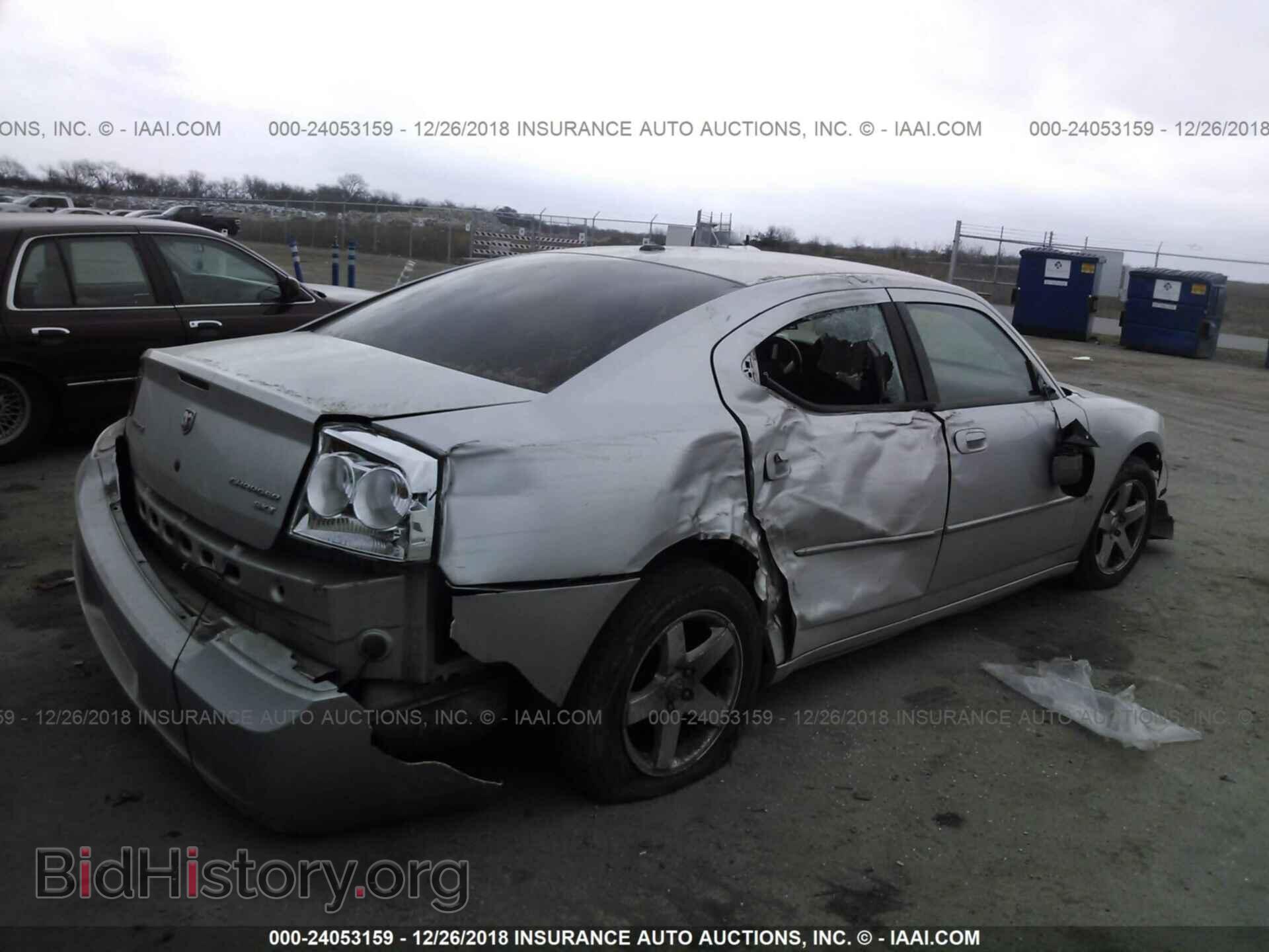 2010 DODGE CHARGER - VIN: 2B3CA3CV8AH286388 - Фото 4