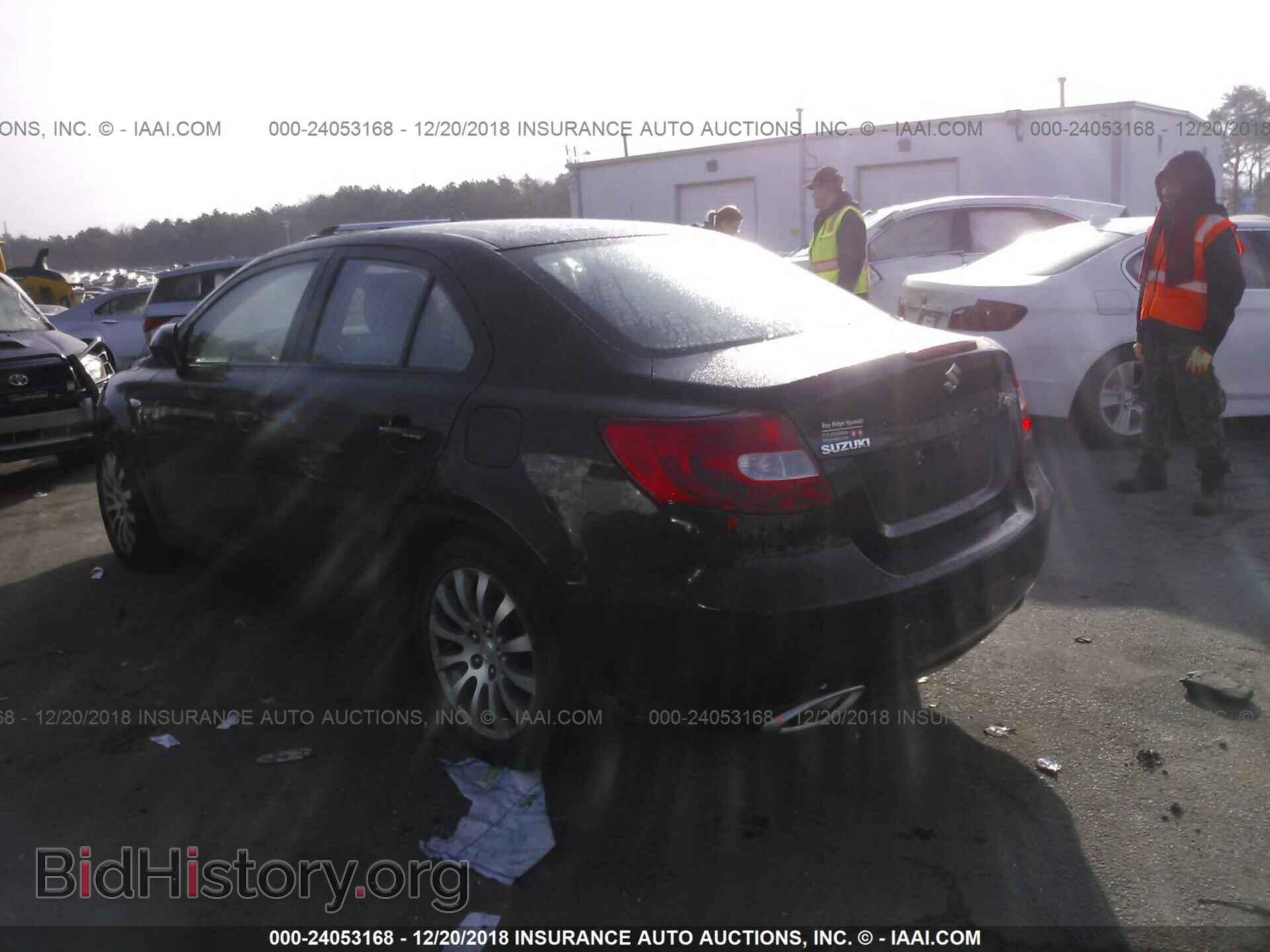 2010 SUZUKI KIZASHI - VIN: JS2RE9A35A6100623 - Photo 3