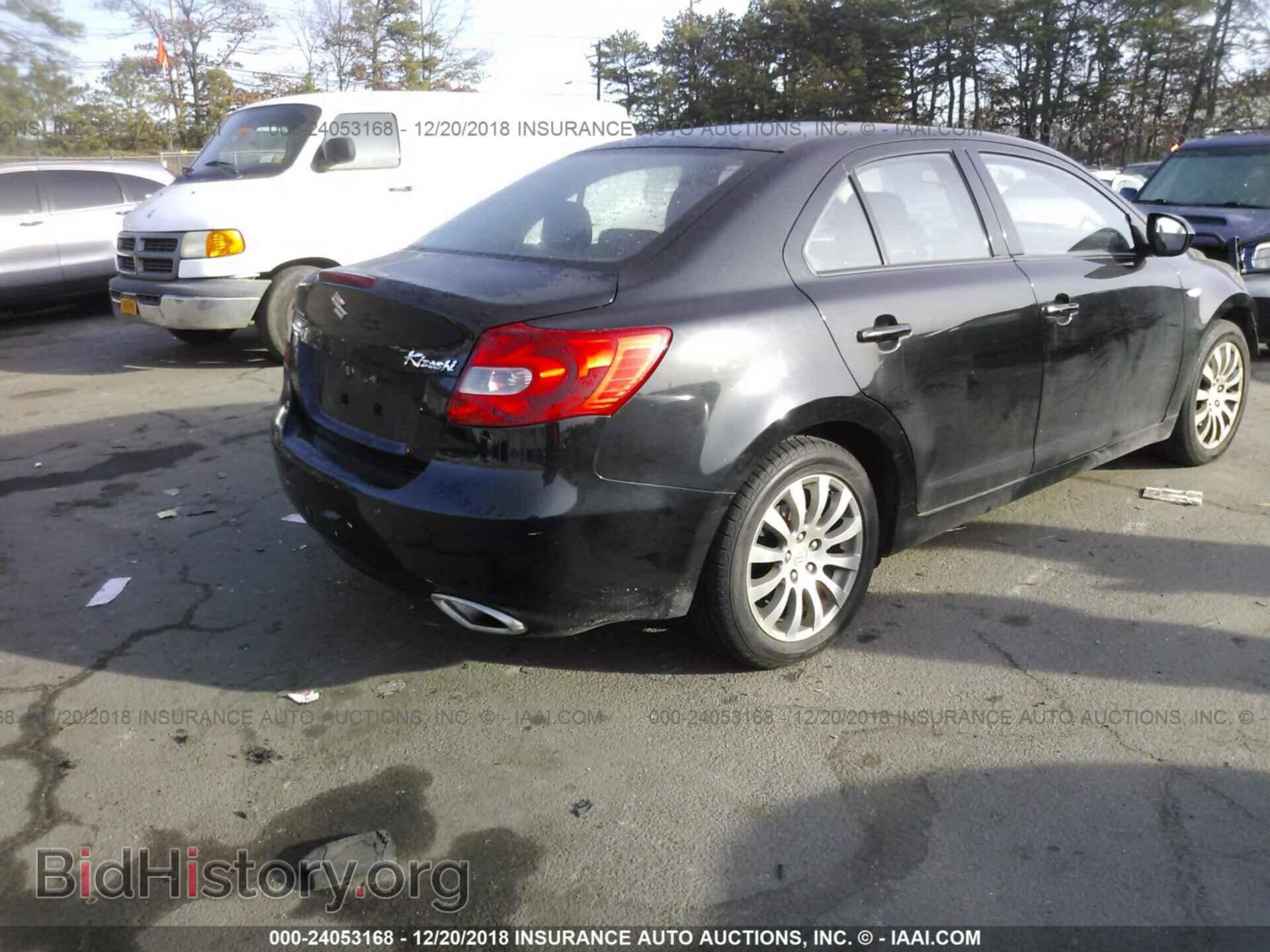 2010 SUZUKI KIZASHI - VIN: JS2RE9A35A6100623 - Photo 4