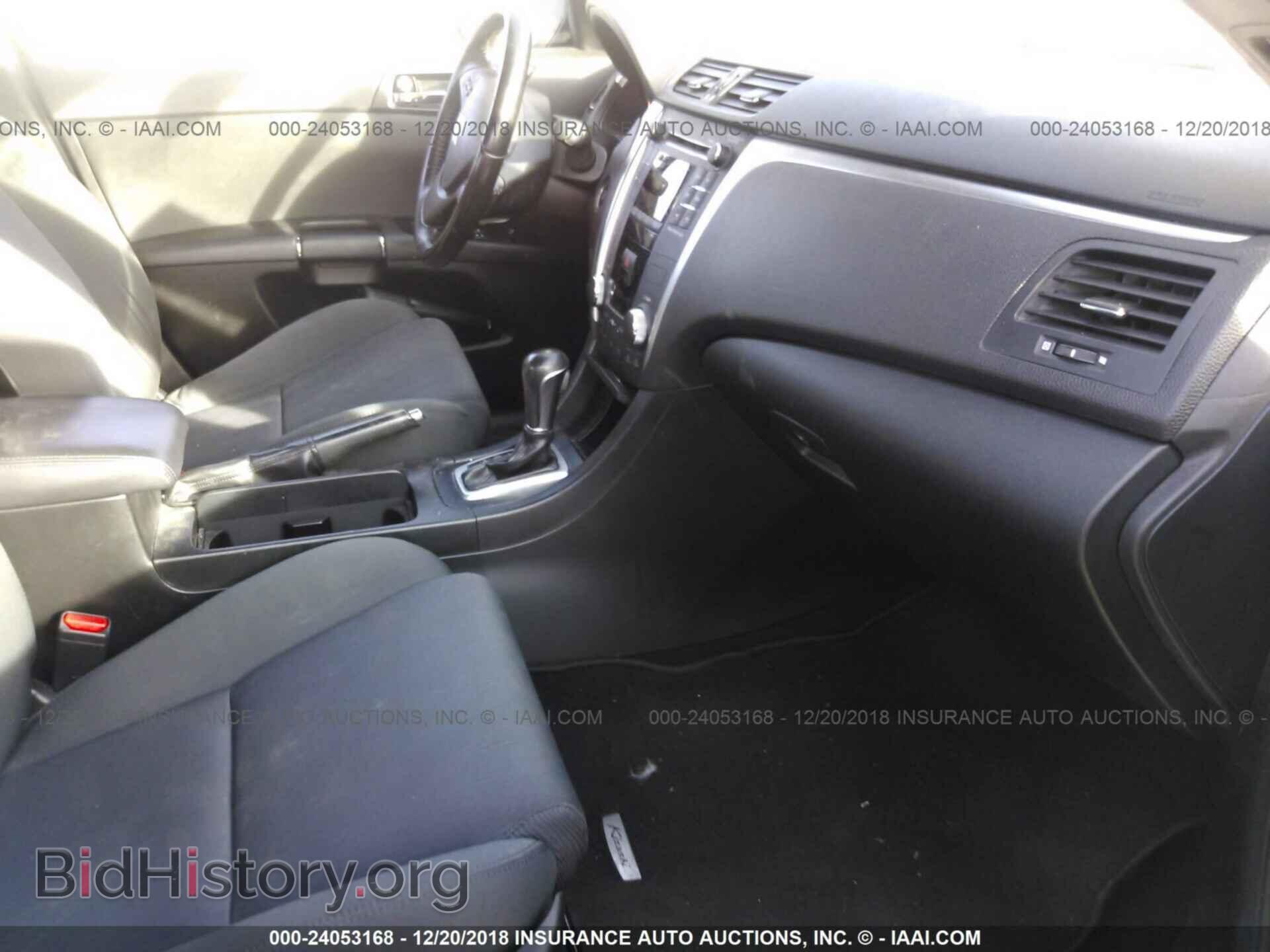 2010 SUZUKI KIZASHI - VIN: JS2RE9A35A6100623 - Photo 5