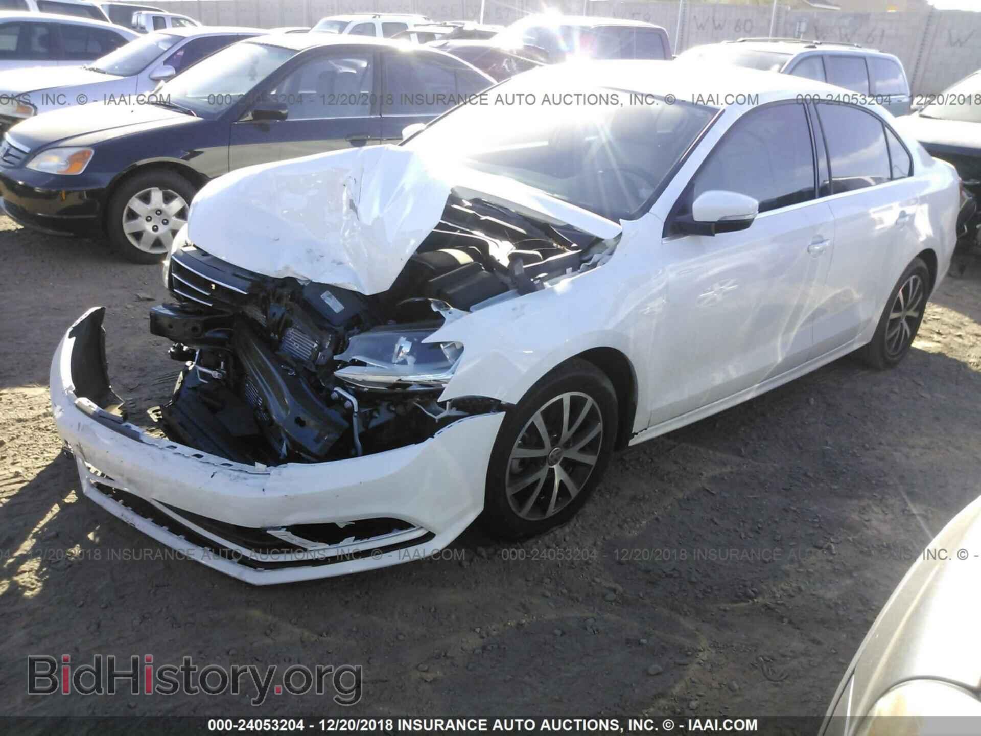 2017 VOLKSWAGEN JETTA - VIN: 3VWDB7AJ9HM386418 - Фото 2