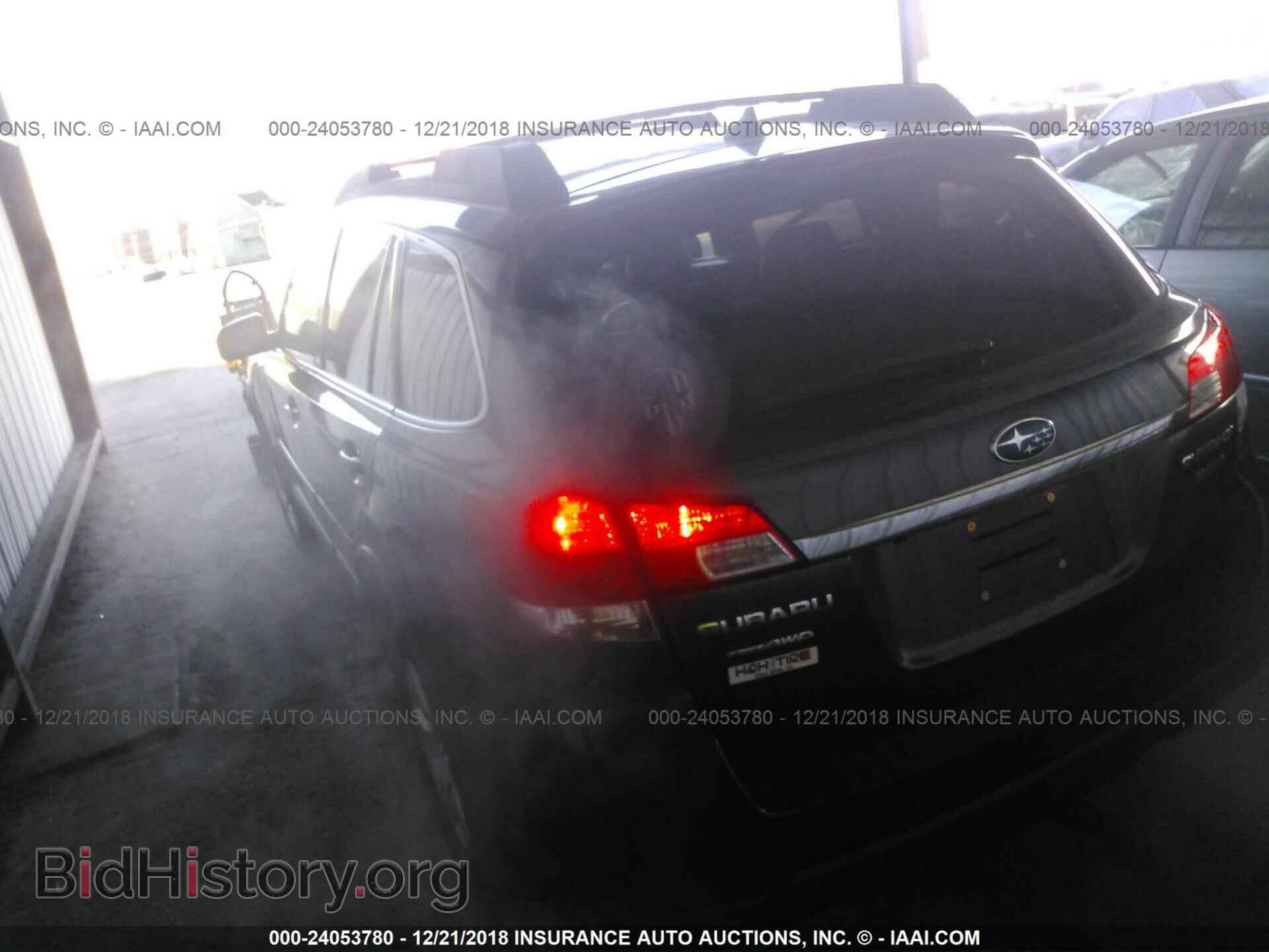 2011 SUBARU OUTBACK - VIN: 4S4BRELC6B2400438 - Фото 3
