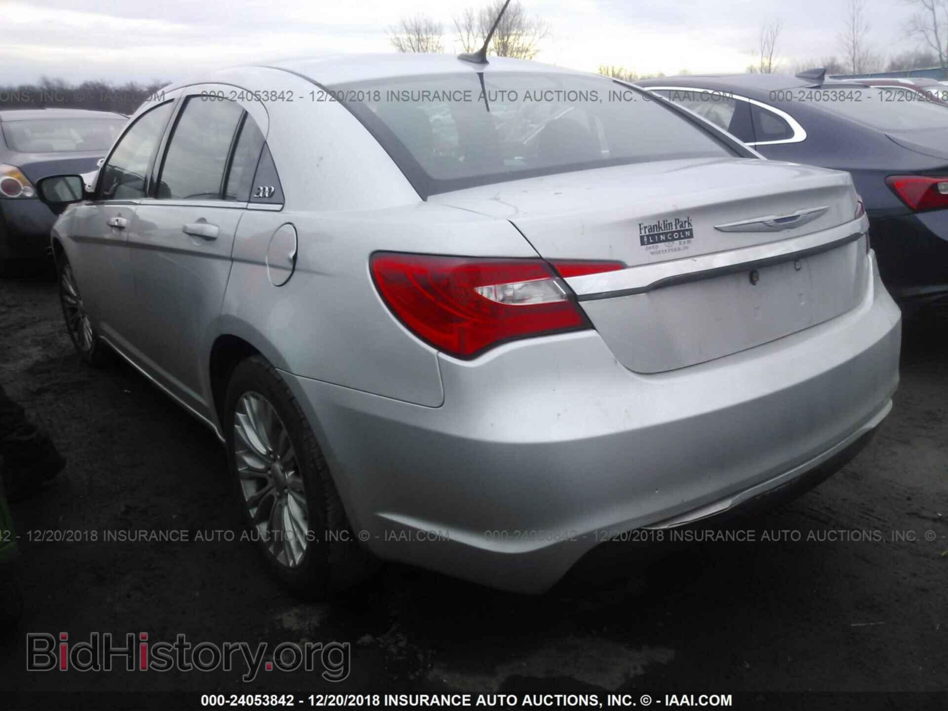 2012 CHRYSLER 200 - VIN: 1C3CCBAB8CN152362 - Фото 3