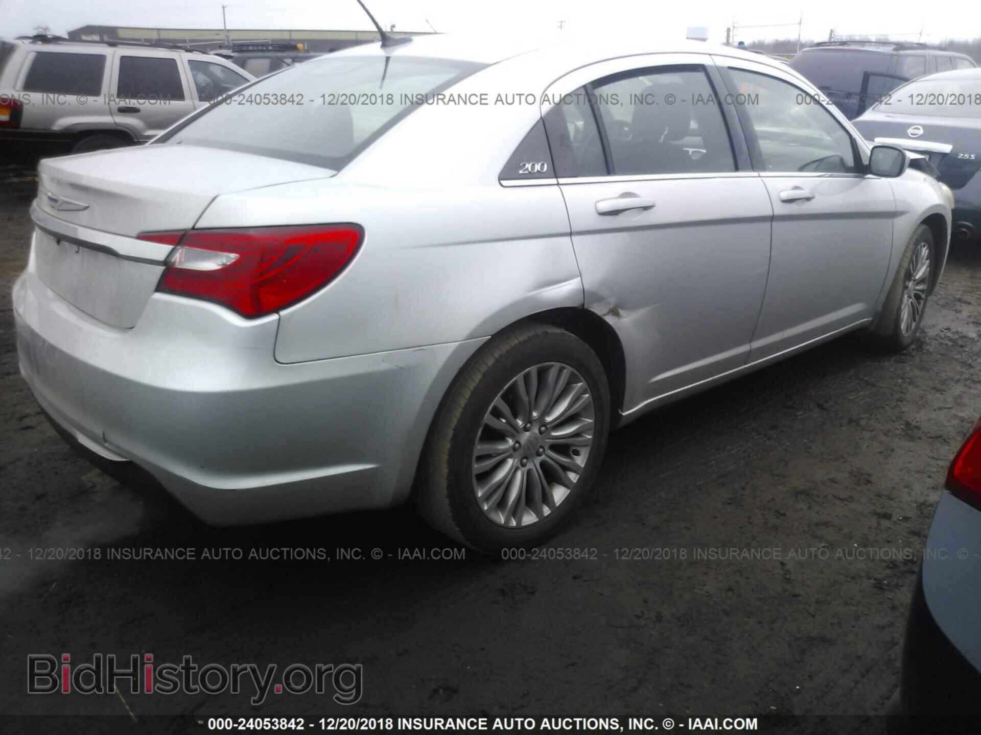2012 CHRYSLER 200 - VIN: 1C3CCBAB8CN152362 - Фото 4