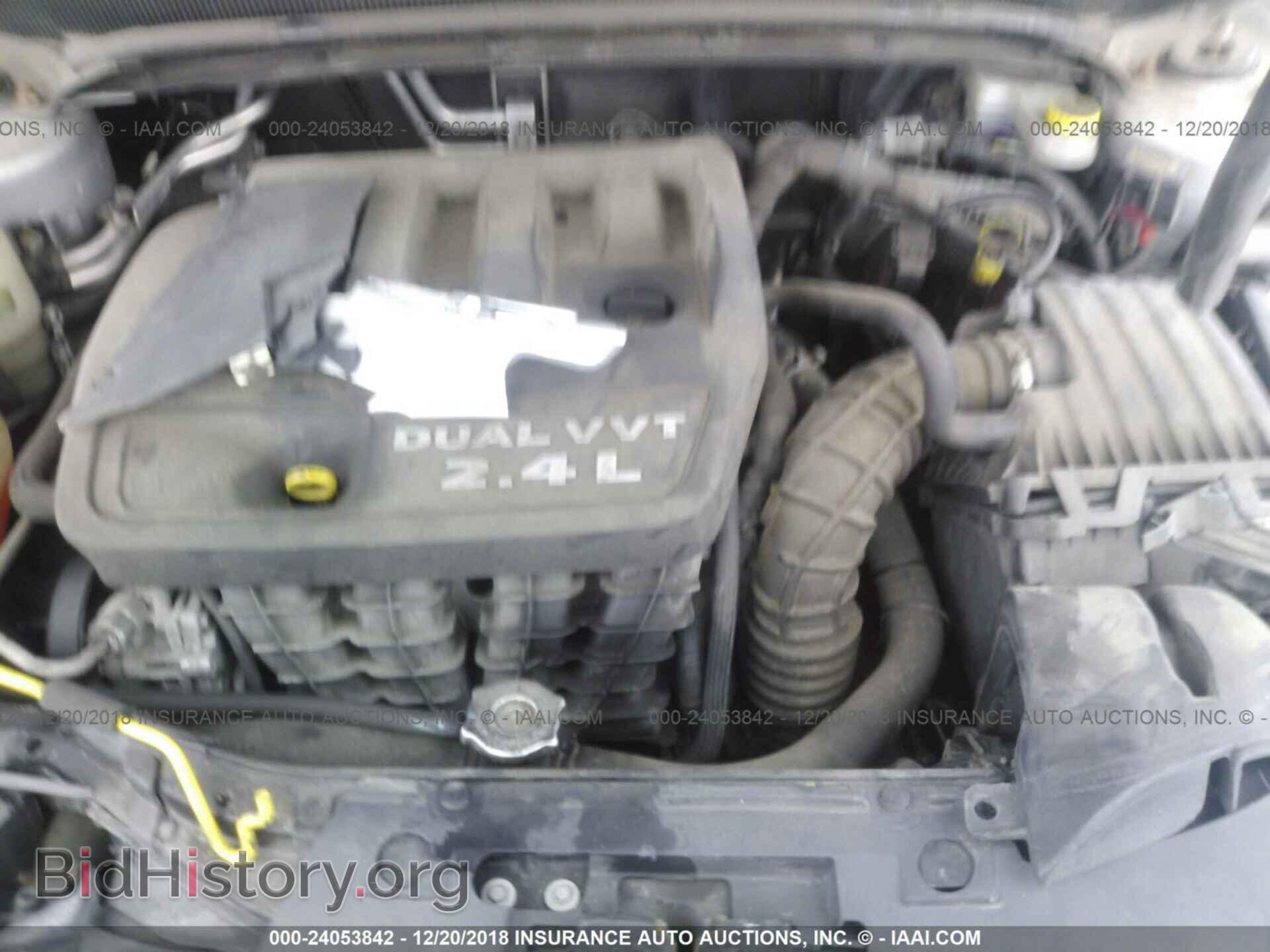 2012 CHRYSLER 200 - VIN: 1C3CCBAB8CN152362 - Фото 10