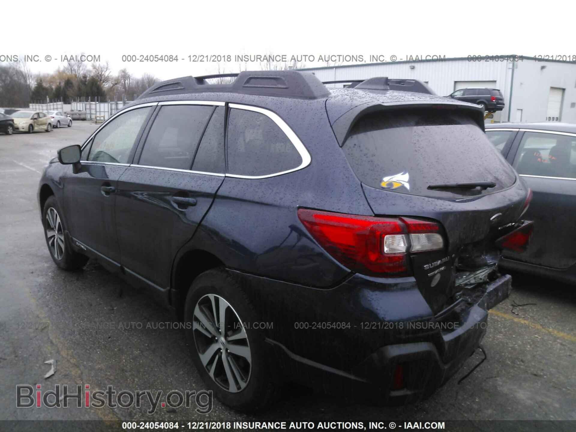 2018 SUBARU OUTBACK - VIN: 4S4BSANC5J3392609 - Фото 3