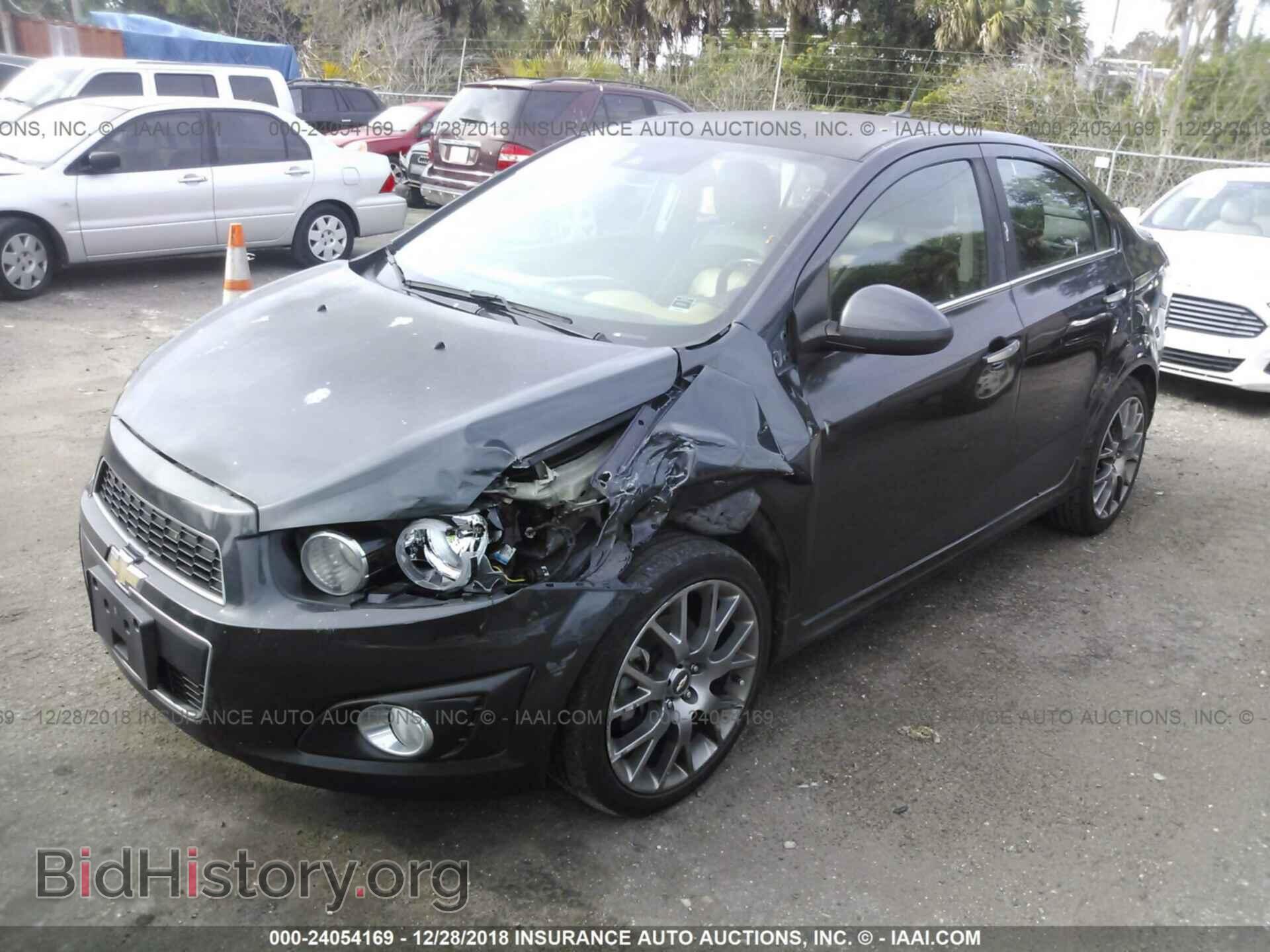 2014 CHEVROLET SONIC - VIN: 1G1JE5SB4E4205010 - Фото 2