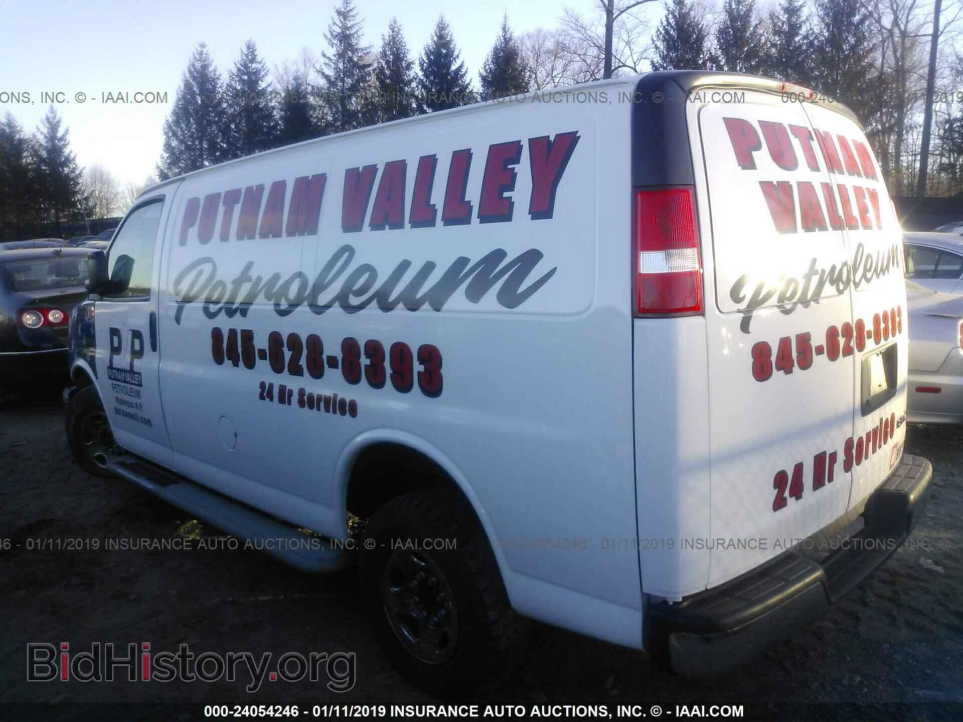 2017 GMC SAVANA - VIN: 1GTW7AFF8H1908709 - Photo 3