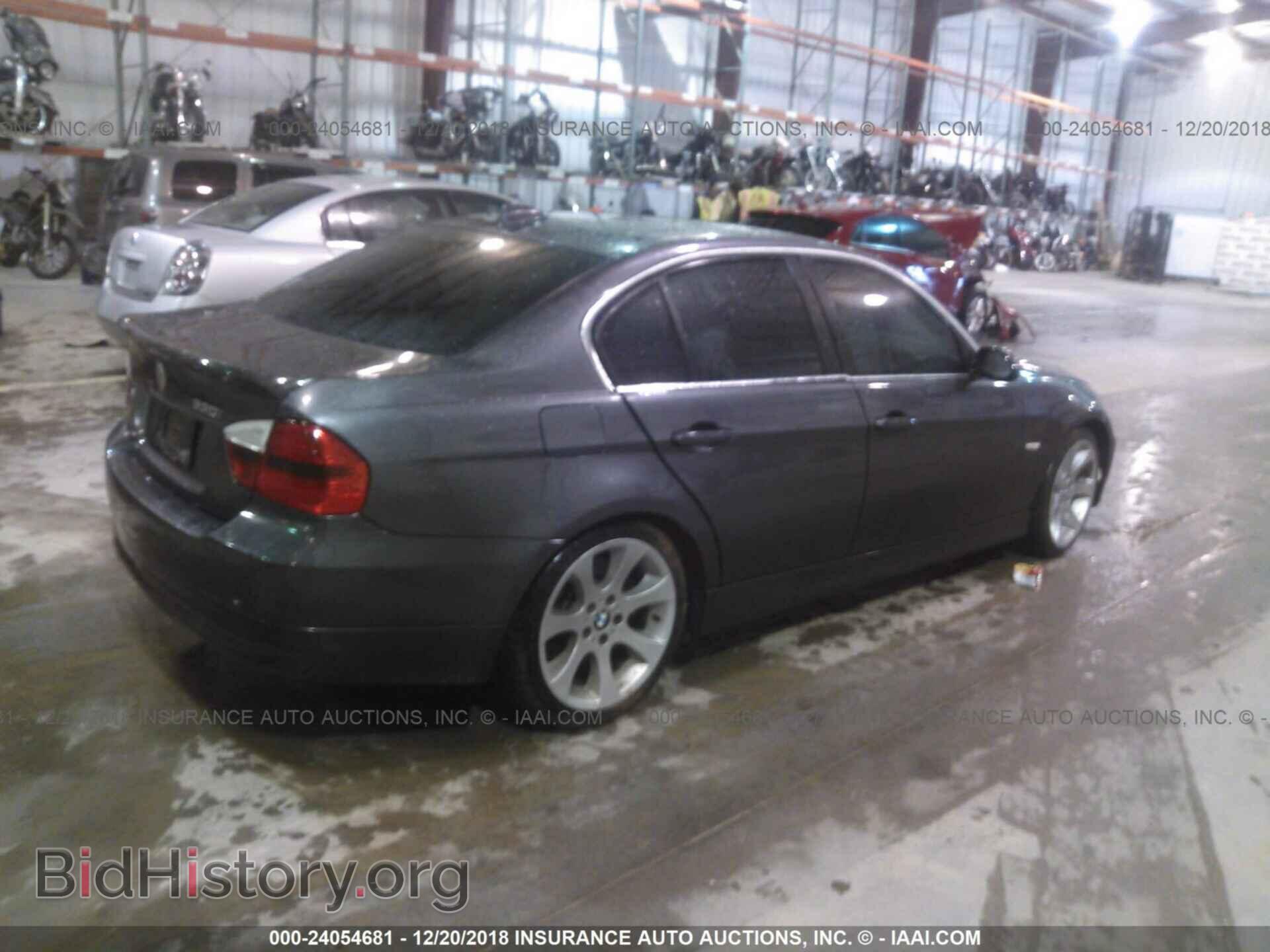 2006 BMW 330 - VIN: WBAVB33526PS15529 - Фото 4