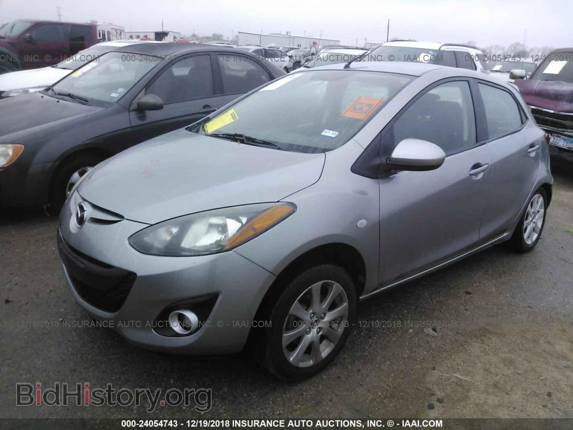 2013 MAZDA MAZDA2 - VIN: JM1DE1LY5D0157734 - Photo 2