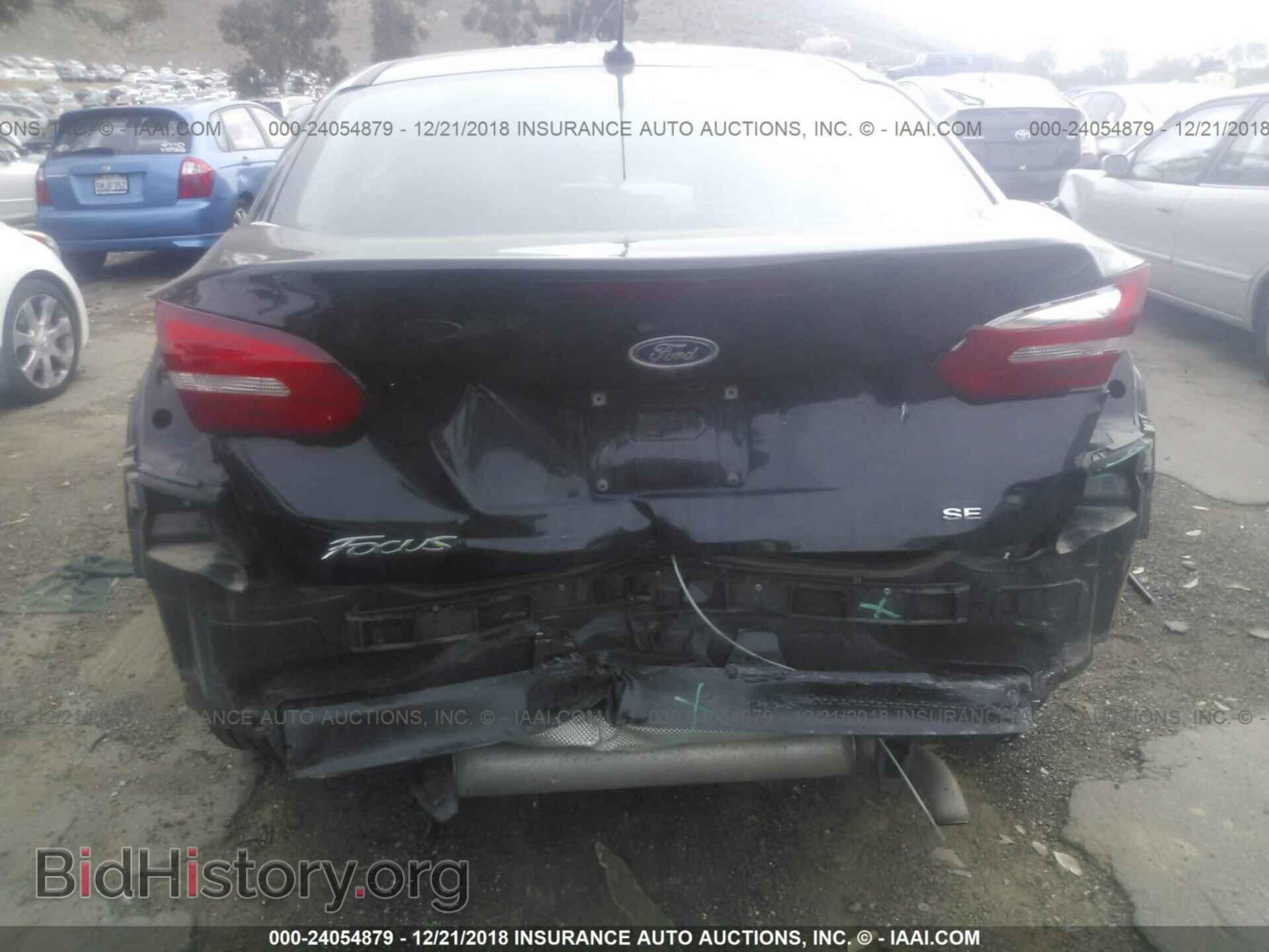 2017 Ford Focus - VIN: 1FADP3F25HL219219 - Photo 6