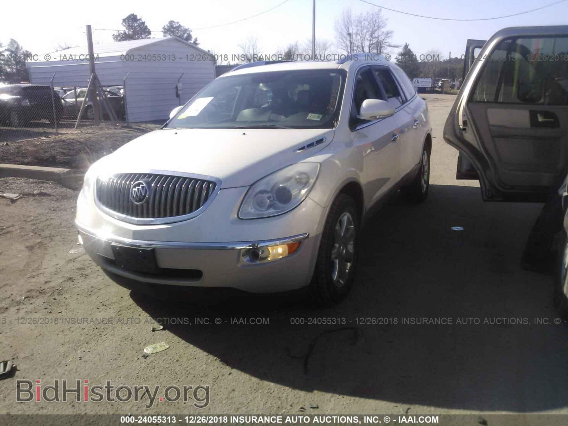 2008 BUICK ENCLAVE - VIN: 5GAEV23738J208005 - Photo 2