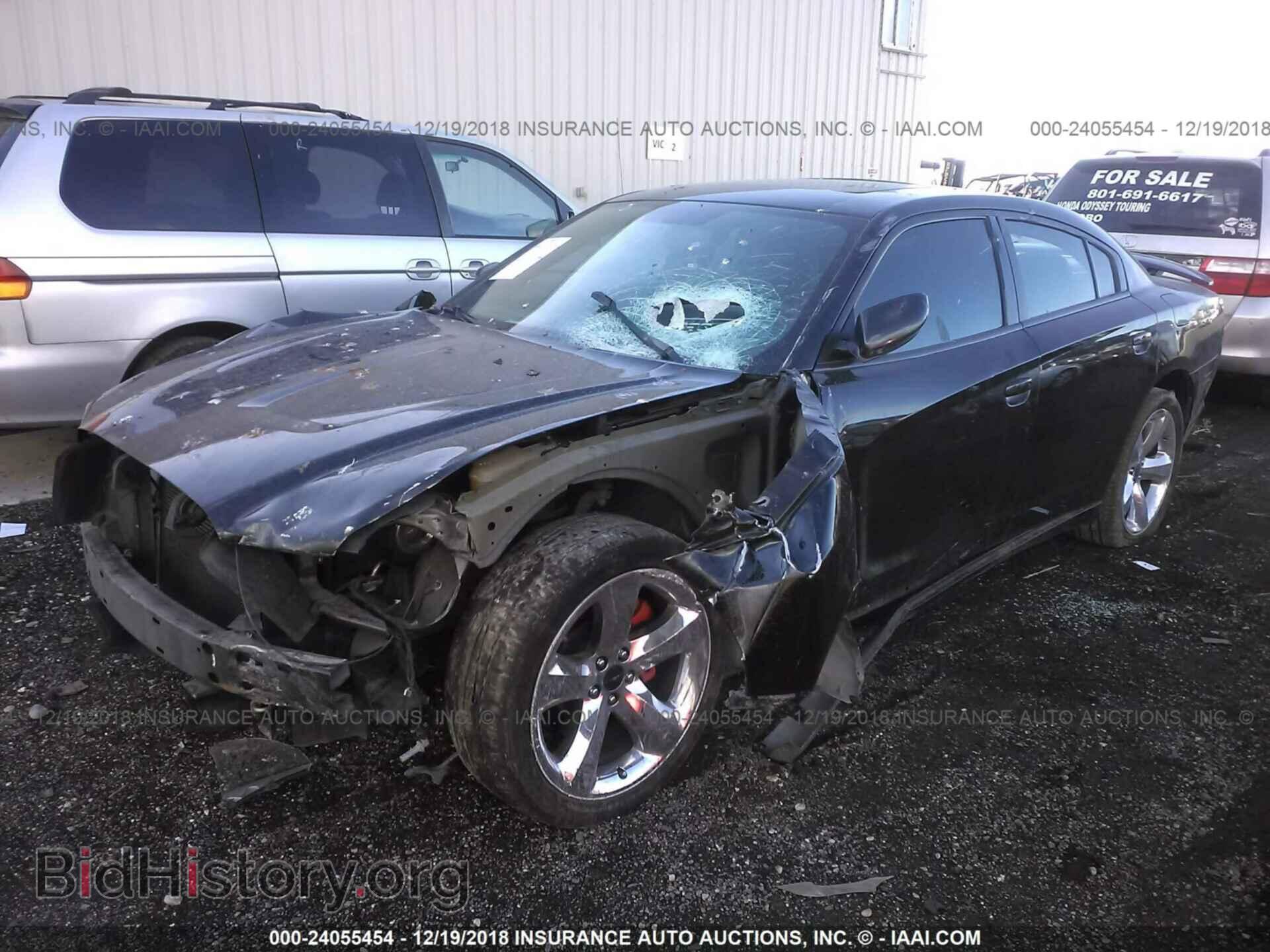 2011 DODGE CHARGER - VIN: 2B3CL5CT8BH558640 - Фото 2