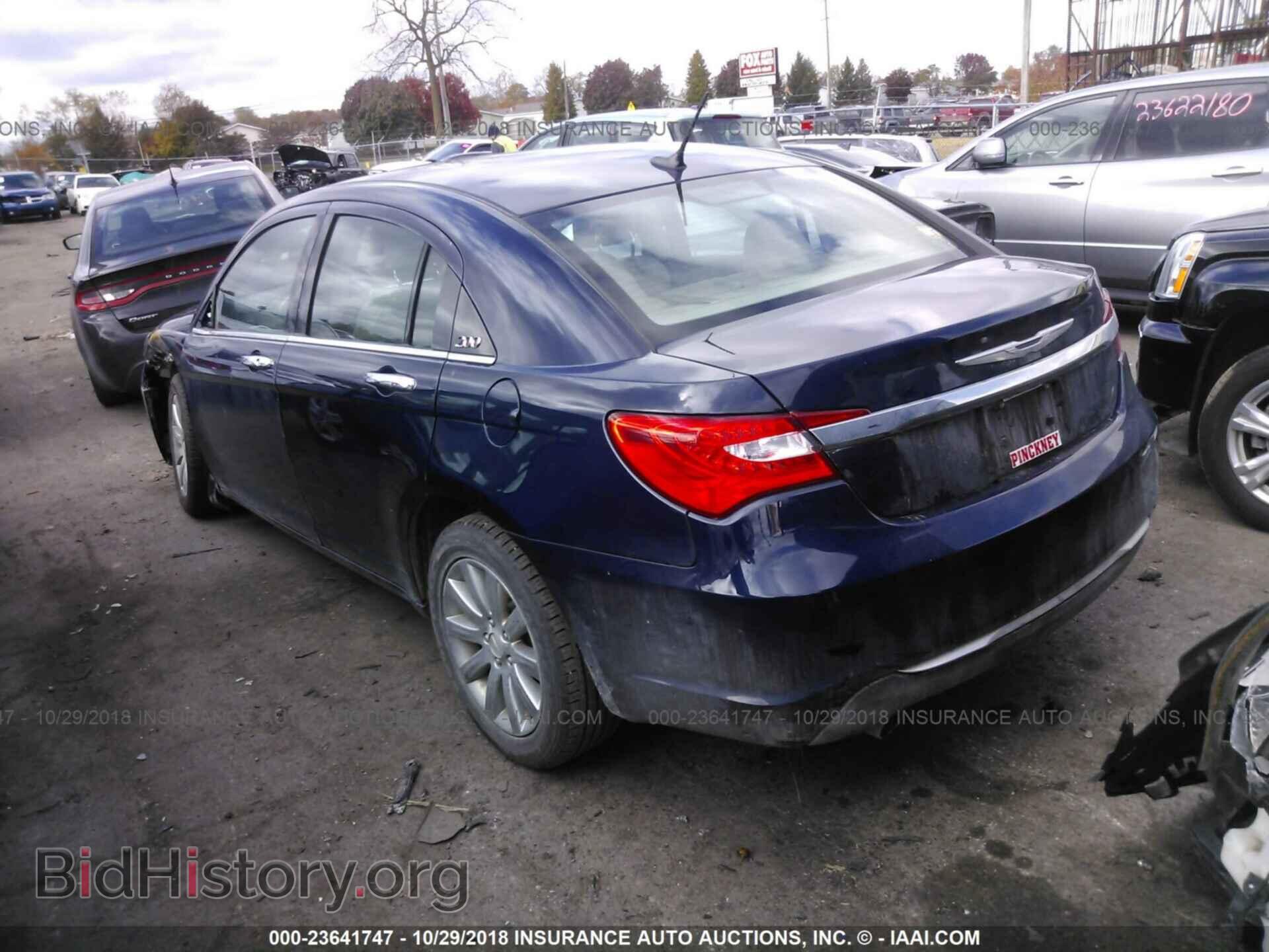 2013 CHRYSLER 200 - VIN: 1C3CCBCG2DN574234 - Фото 3