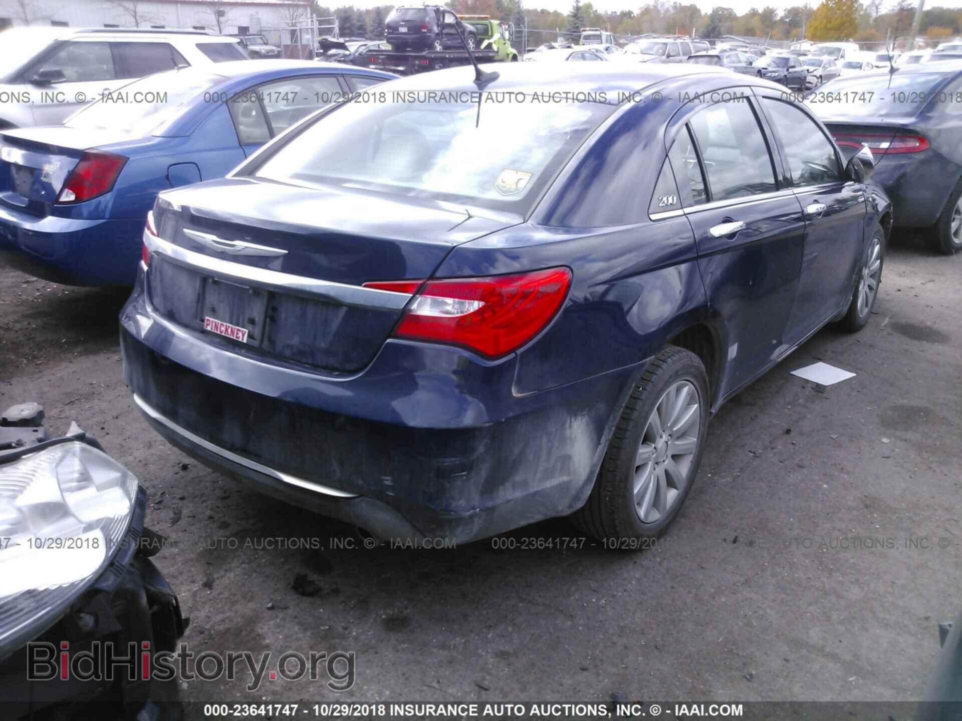 2013 CHRYSLER 200 - VIN: 1C3CCBCG2DN574234 - Фото 4