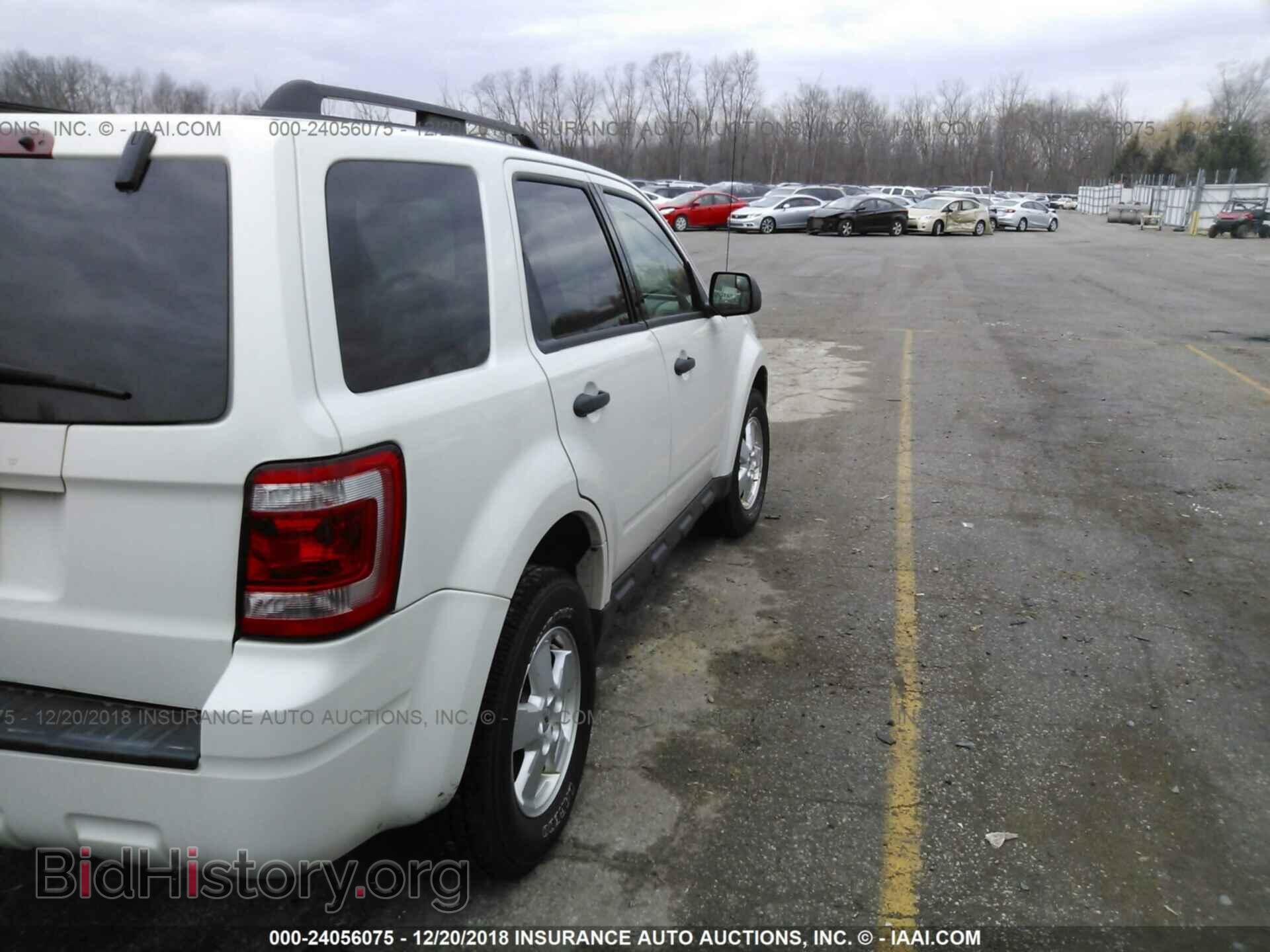 2012 Ford Escape - VIN: 1FMCU9D77CKA04256 - Фото 4