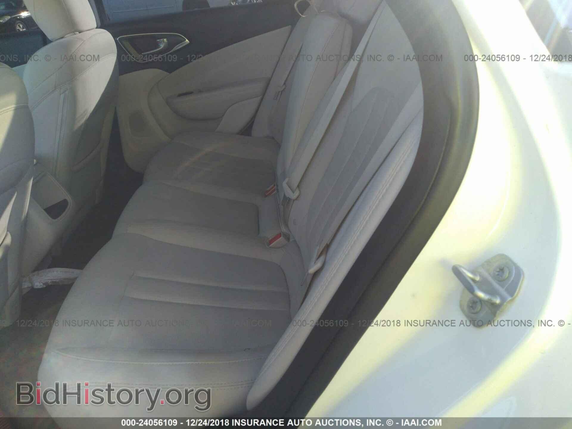 2016 CHRYSLER 200 - VIN: 1C3CCCAB3GN135996 - Фото 8
