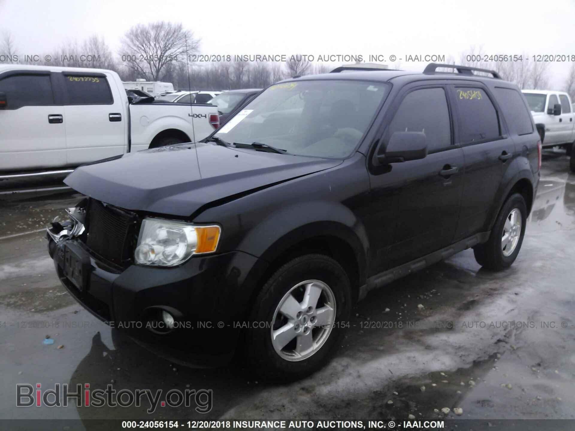 2011 FORD ESCAPE - VIN: 1FMCU9DG2BKA57719 - Фото 2