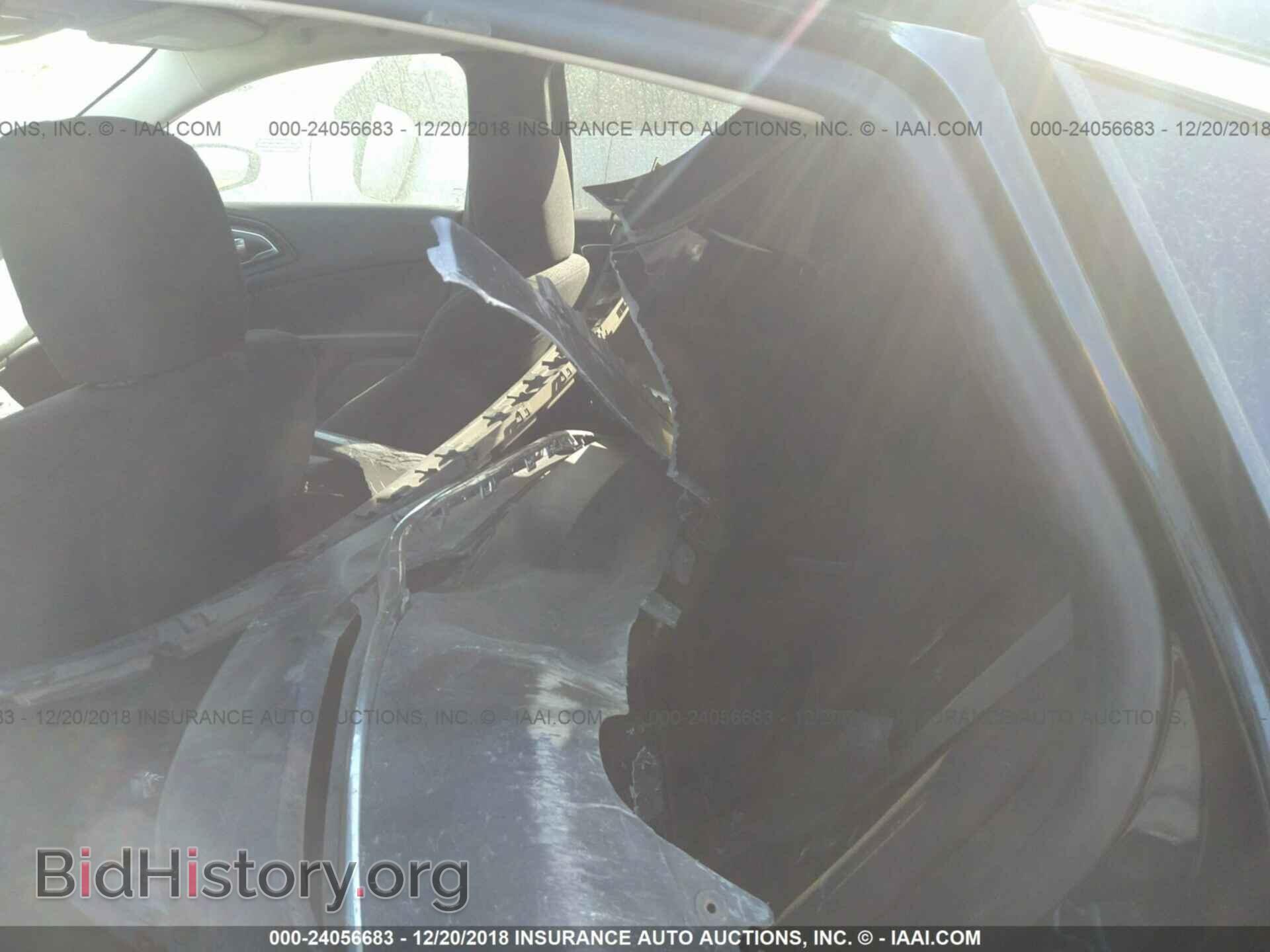 2015 CHRYSLER 200 - VIN: 1C3CCCAB4FN651802 - Фото 8