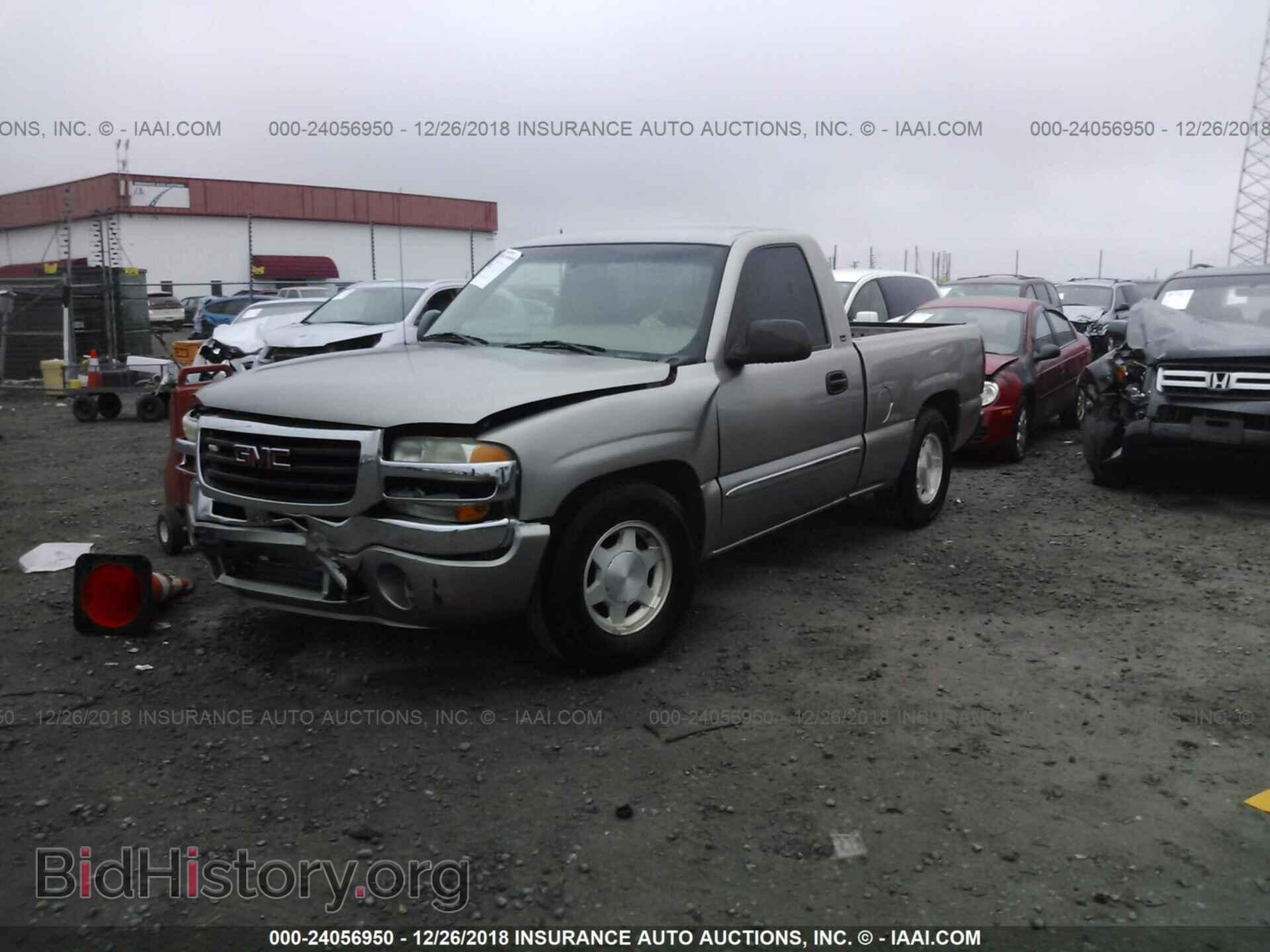 2003 GMC NEW SIERRA - VIN: 1GTEC14VX3Z147998 - Фото 2