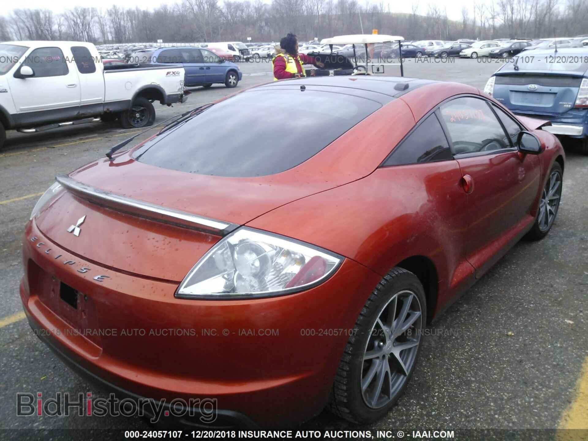 2011 MITSUBISHI ECLIPSE - VIN: 4A31K5DF8BE007811 - Photo 4