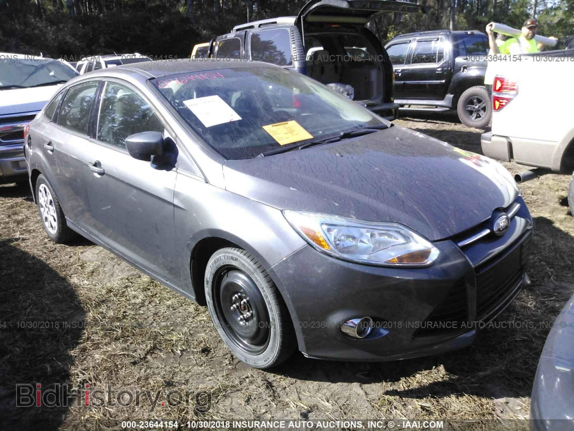 Photo 1FAHP3F22CL404838 - FORD FOCUS 2012