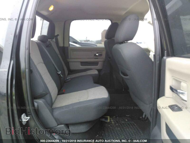 2011 Dodge RAM 1500 (VIN 1D7RB1CT2BS615529) — фото 8 из 10