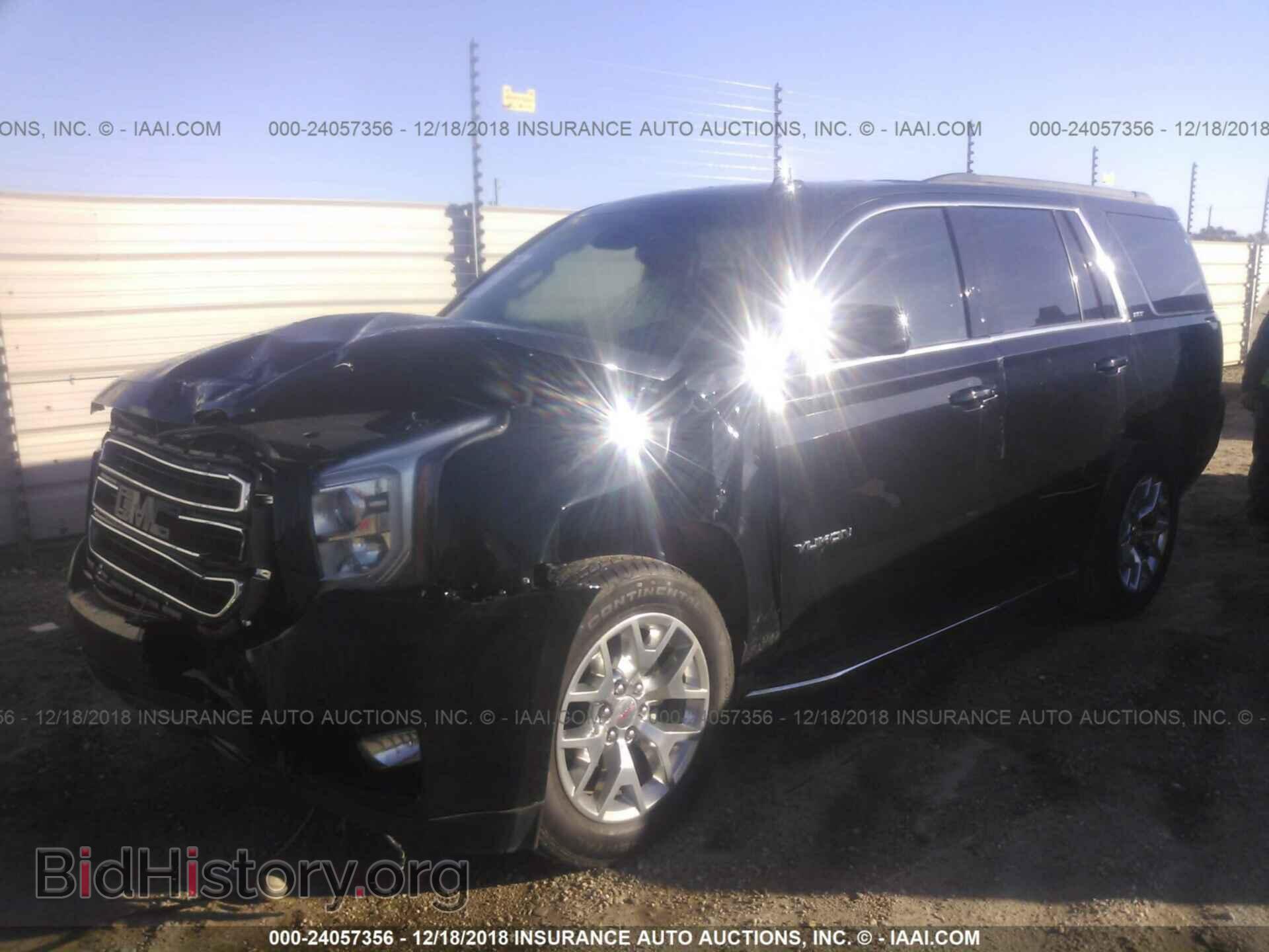 2017 Gmc Yukon - VIN: 1GKS1BKC3HR370329 - Фото 2