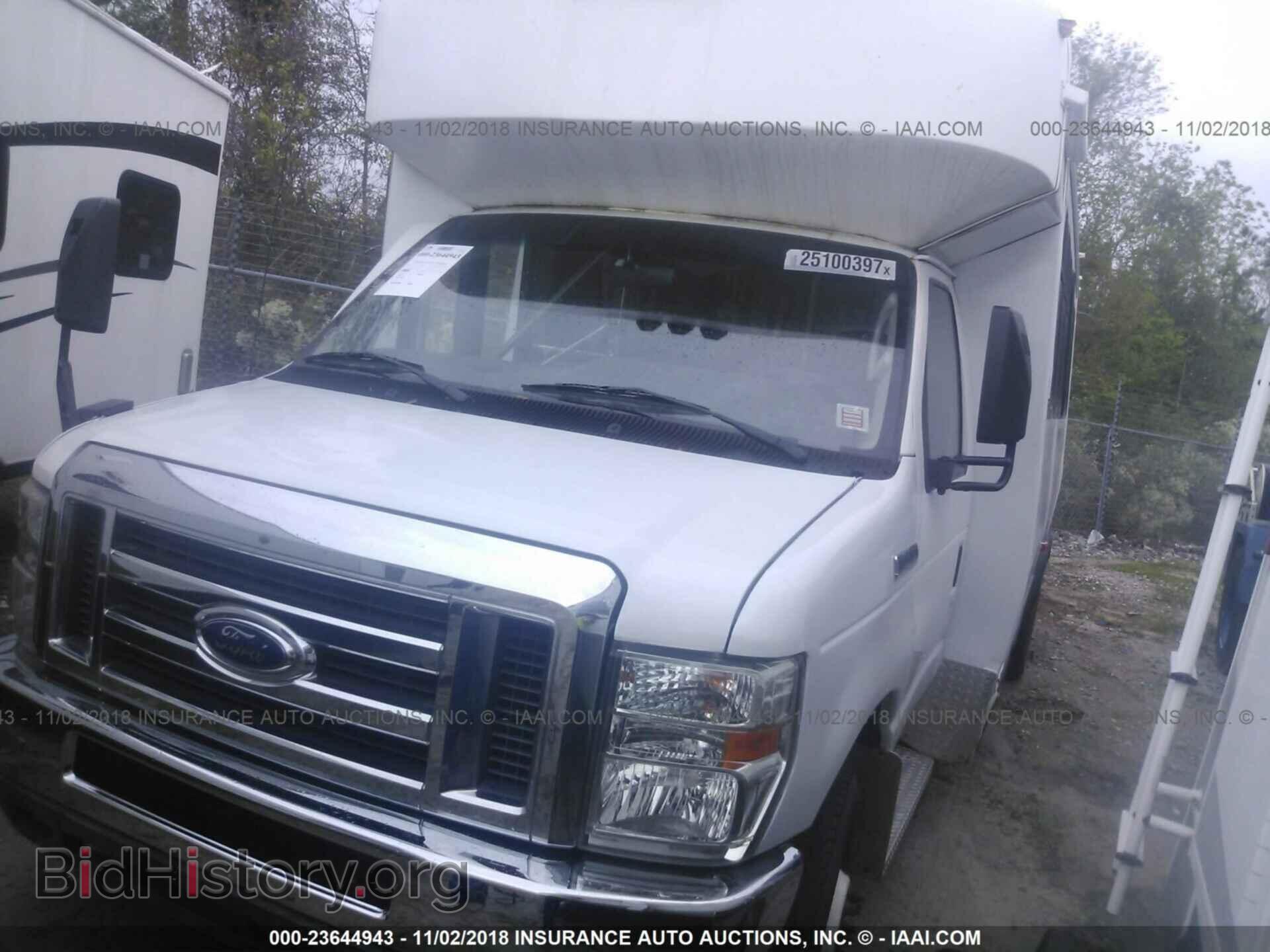 2011 FORD ECONOLINE - VIN: 1FDFE4FS0BDA22731 - Фото 2