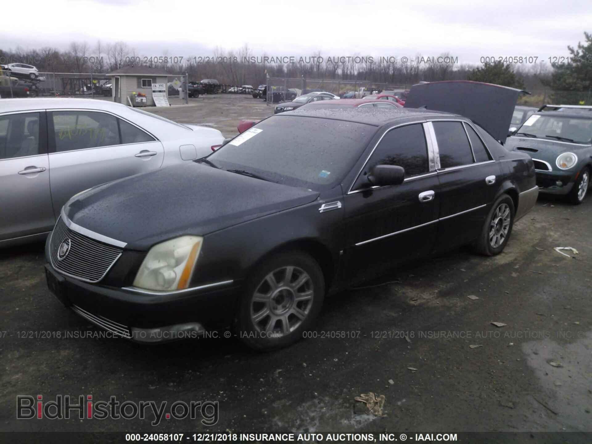 2010 CADILLAC DTS - VIN: 1G6KR5EY3AU108314 - Фото 2