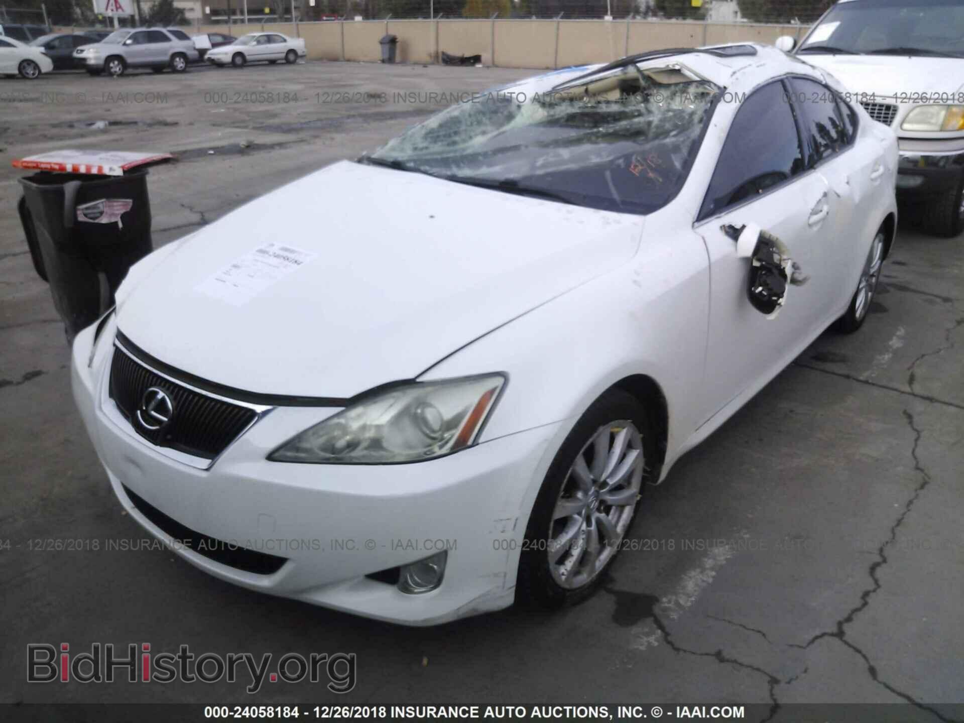 2008 LEXUS IS - VIN: JTHCK262885026029 - Фото 2
