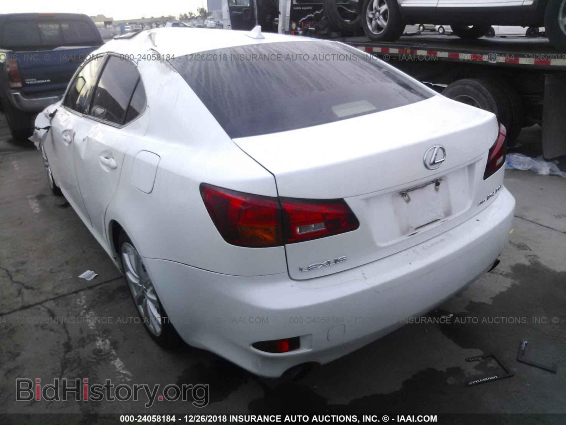 2008 LEXUS IS - VIN: JTHCK262885026029 - Фото 3