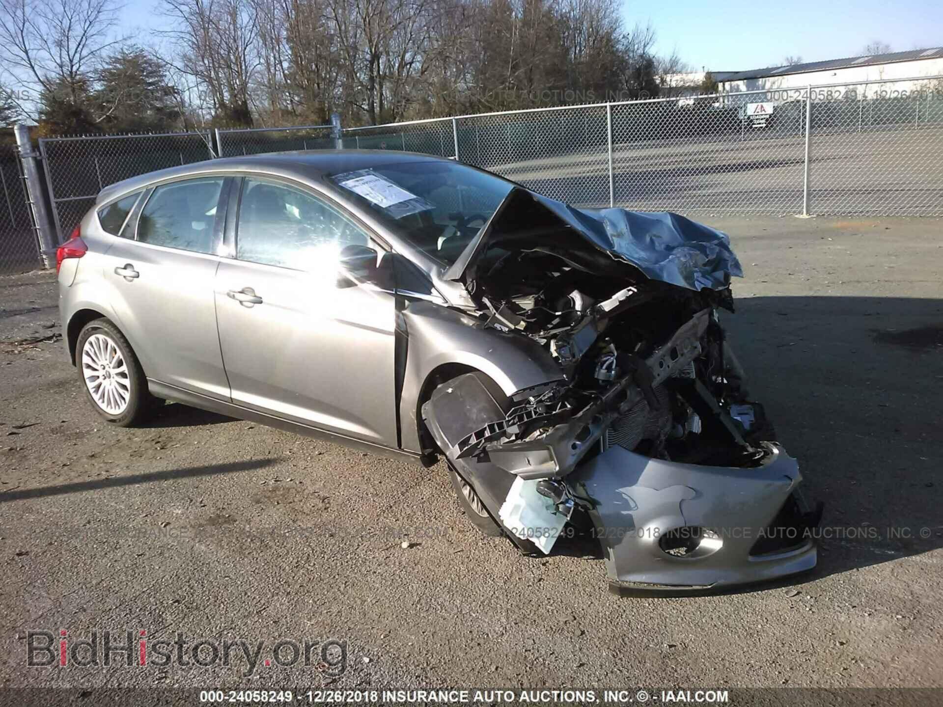 Photo 1FAHP3N27CL462798 - FORD FOCUS 2012