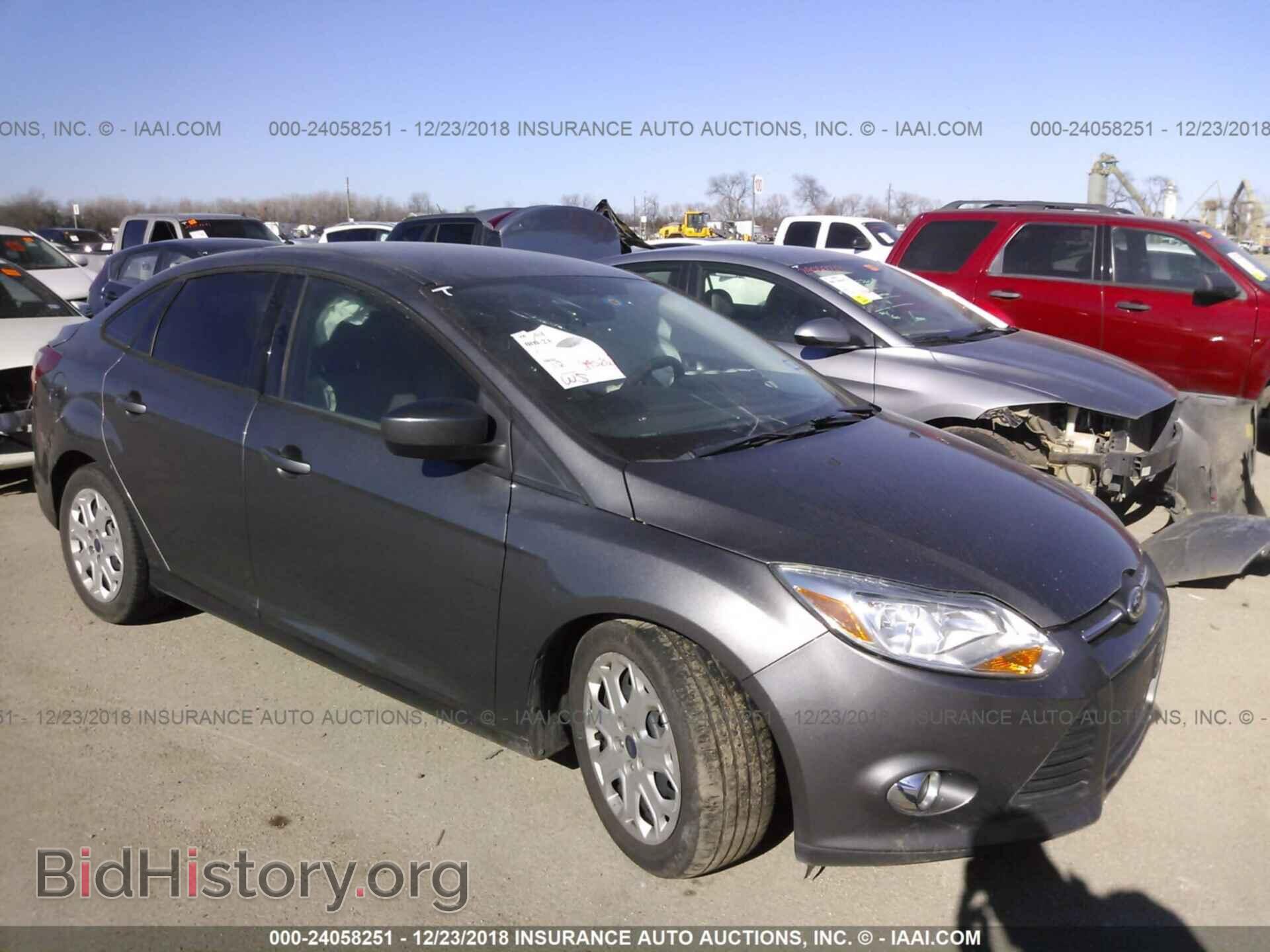 Photo 1FAHP3F22CL391461 - FORD FOCUS 2012